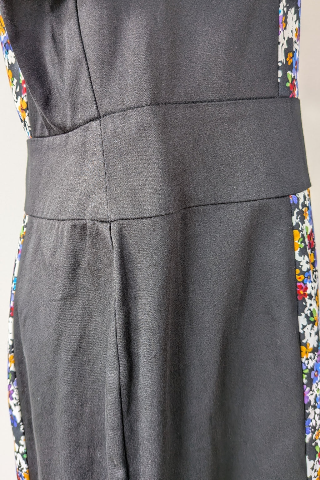 Review Ditsy Floral Print Contrast Panel Sheath Dress Size 14