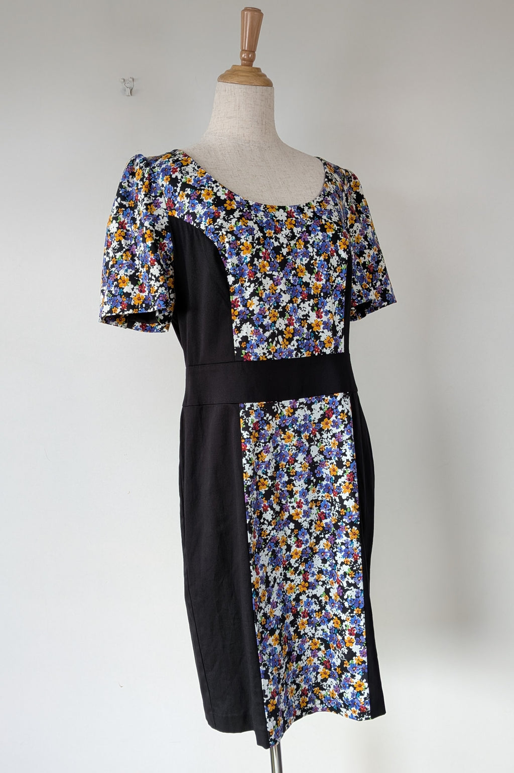 Review Ditsy Floral Print Contrast Panel Sheath Dress Size 14