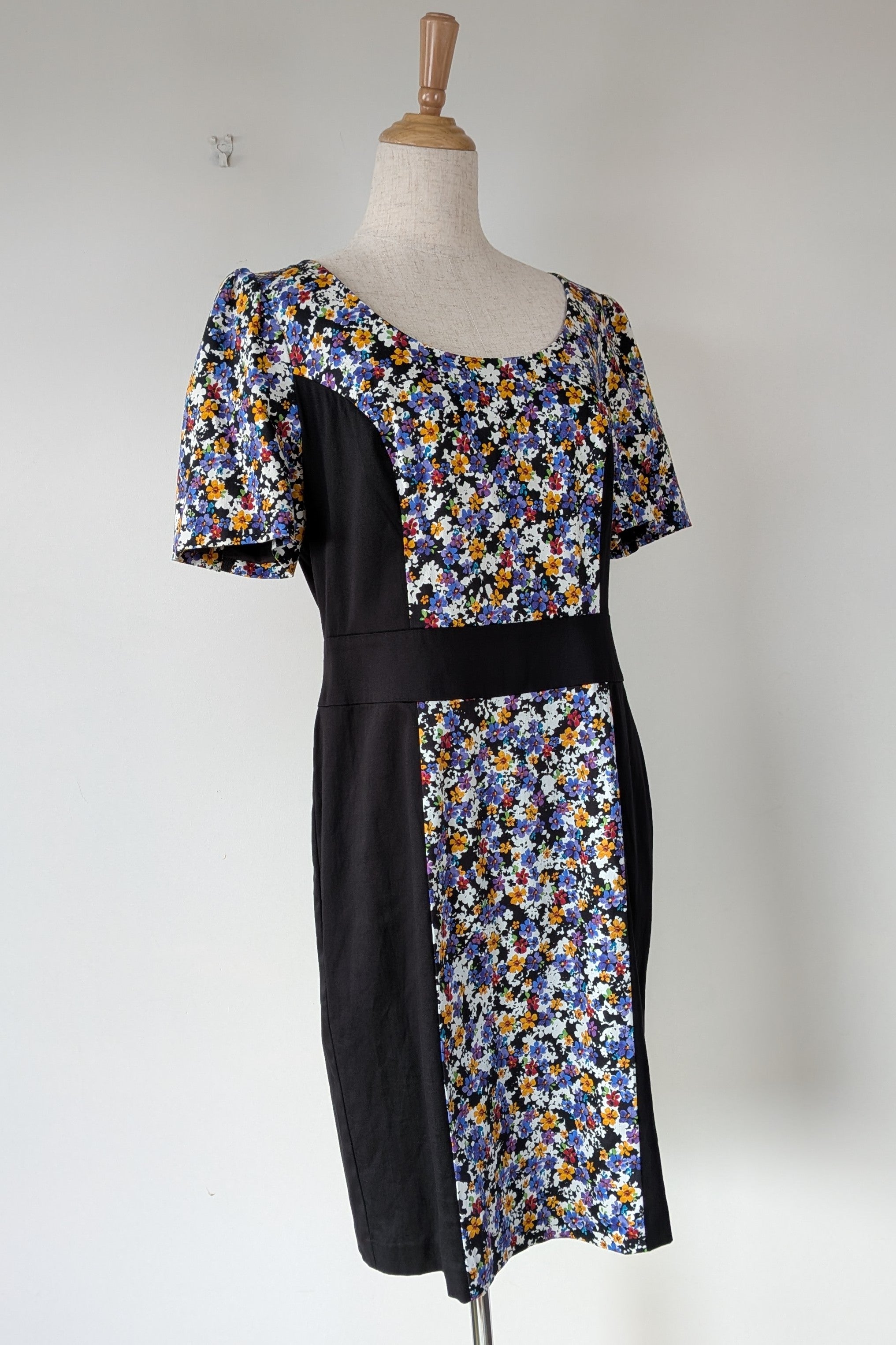Review Ditsy Floral Print Contrast Panel Sheath Dress Size 14