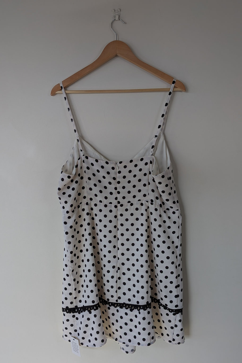 Calli Evie Mini Dress in White Polka Dot Size 18 BNWT RRP $109