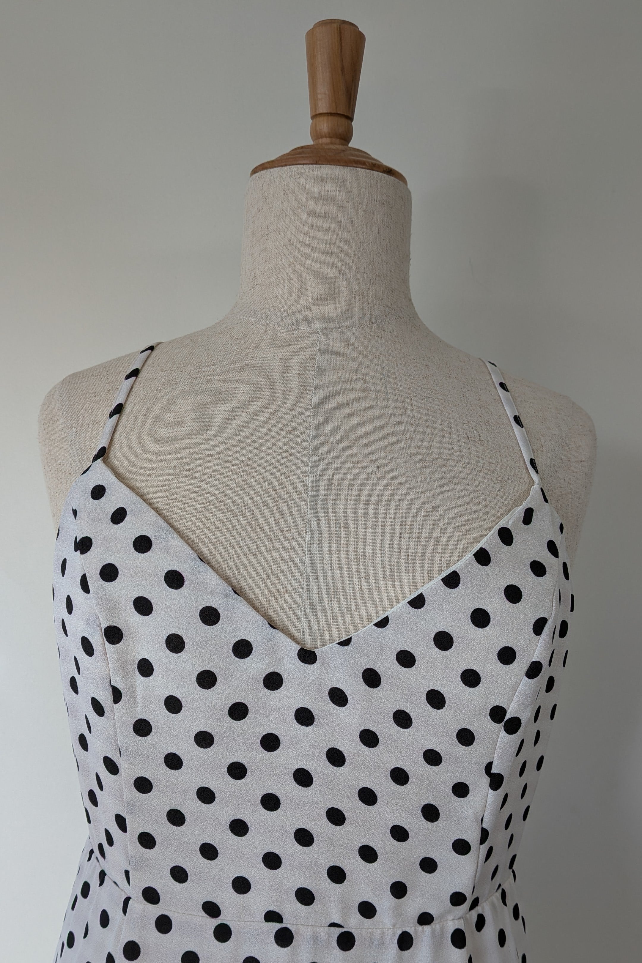 Calli Evie Mini Dress in White Polka Dot Size 18 BNWT RRP $109