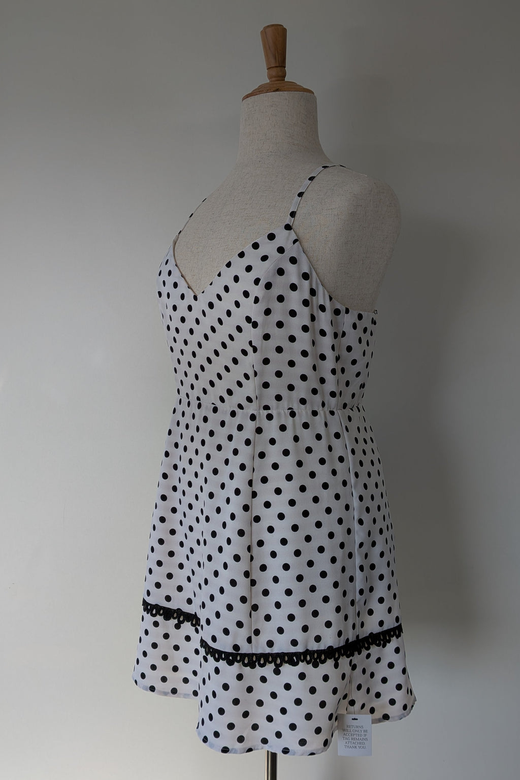 Calli Evie Mini Dress in White Polka Dot Size 18 BNWT RRP $109