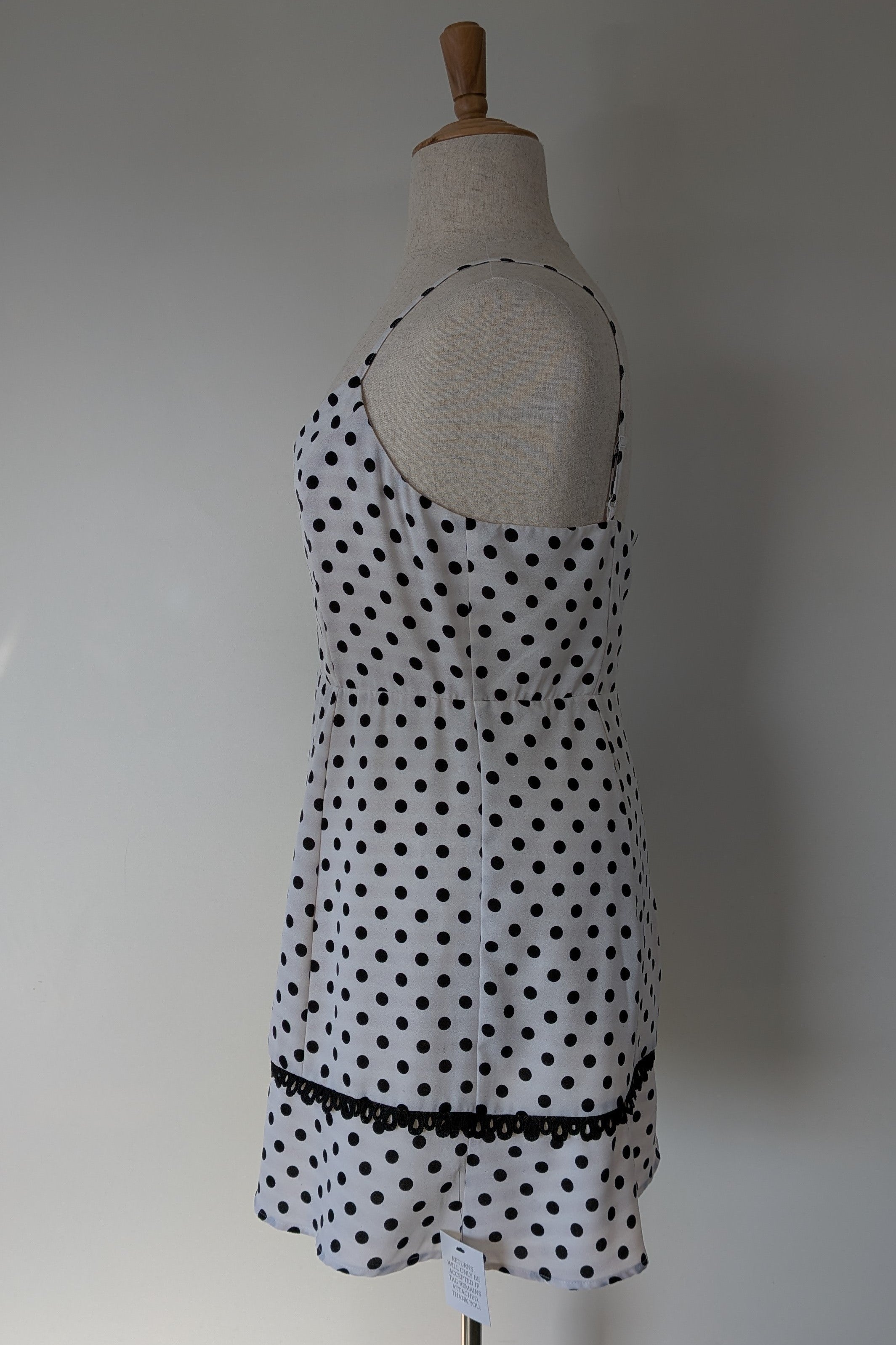 Calli Evie Mini Dress in White Polka Dot Size 18 BNWT RRP $109