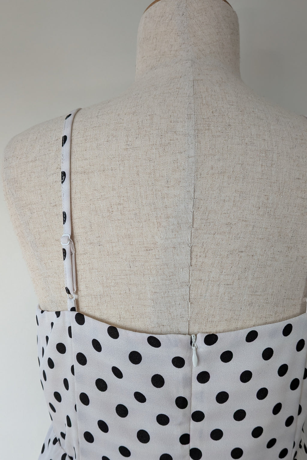 Calli Evie Mini Dress in White Polka Dot Size 18 BNWT RRP $109