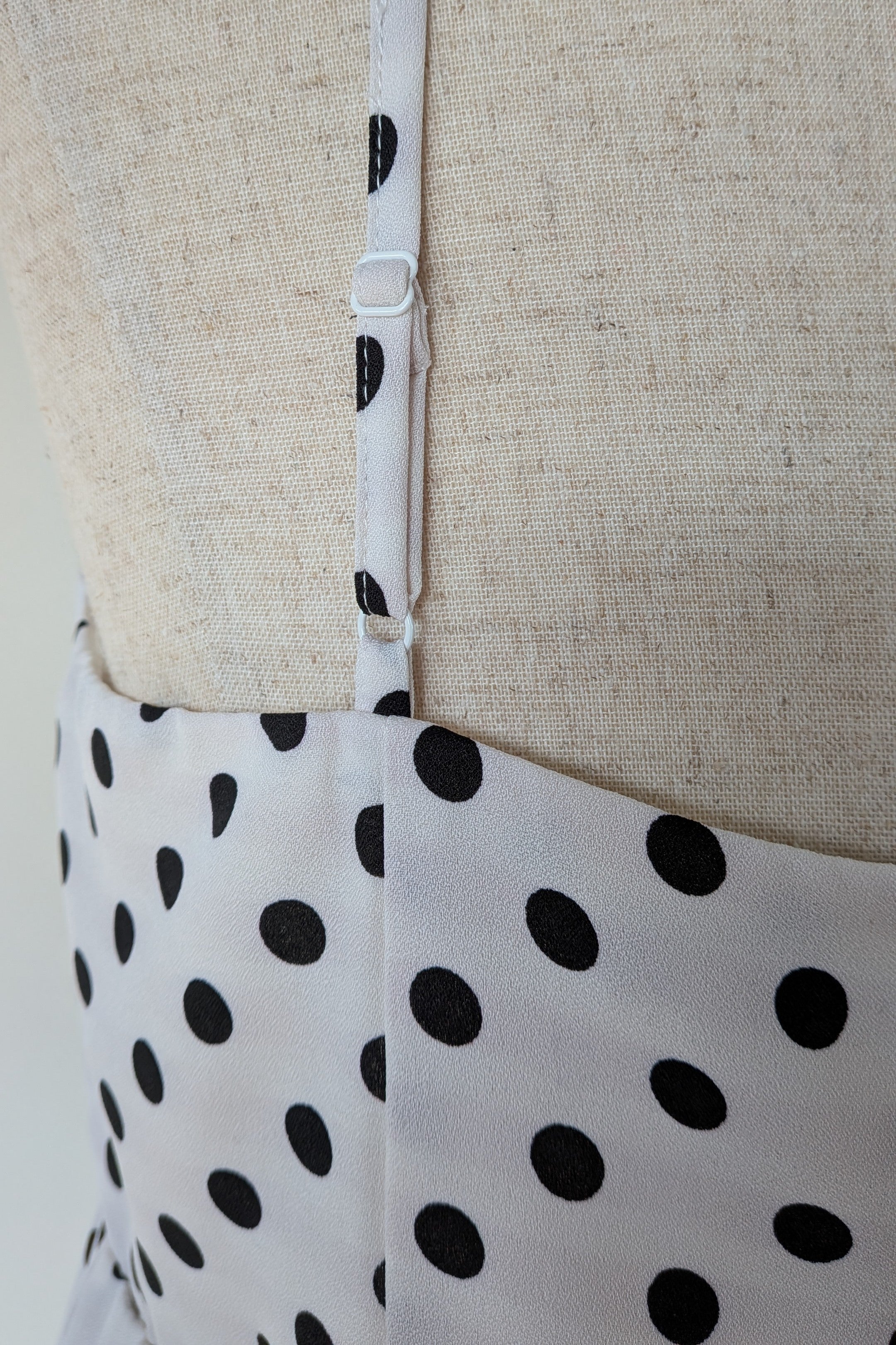 Calli Evie Mini Dress in White Polka Dot Size 18 BNWT RRP $109