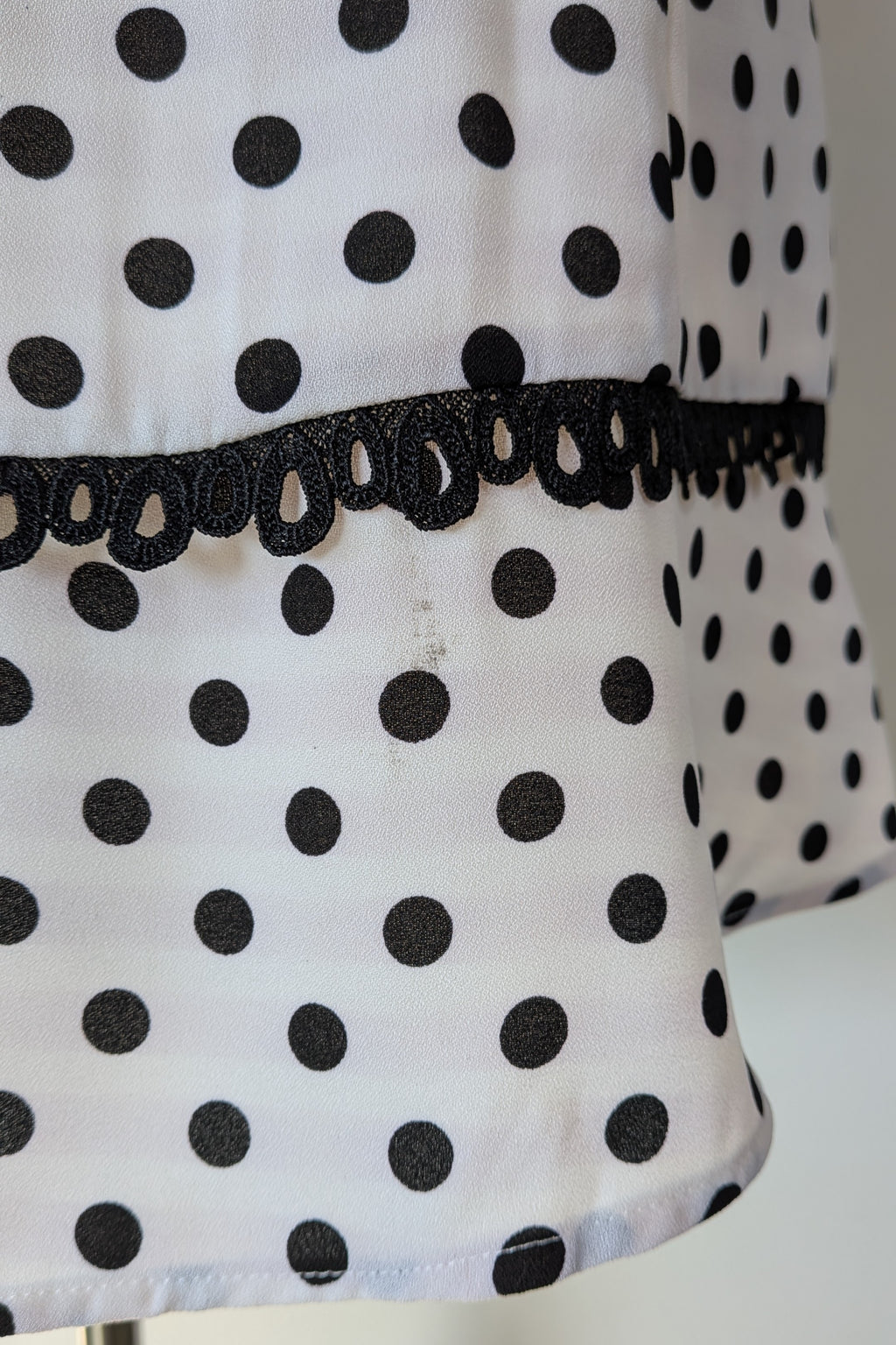 Calli Evie Mini Dress in White Polka Dot Size 18 BNWT RRP $109