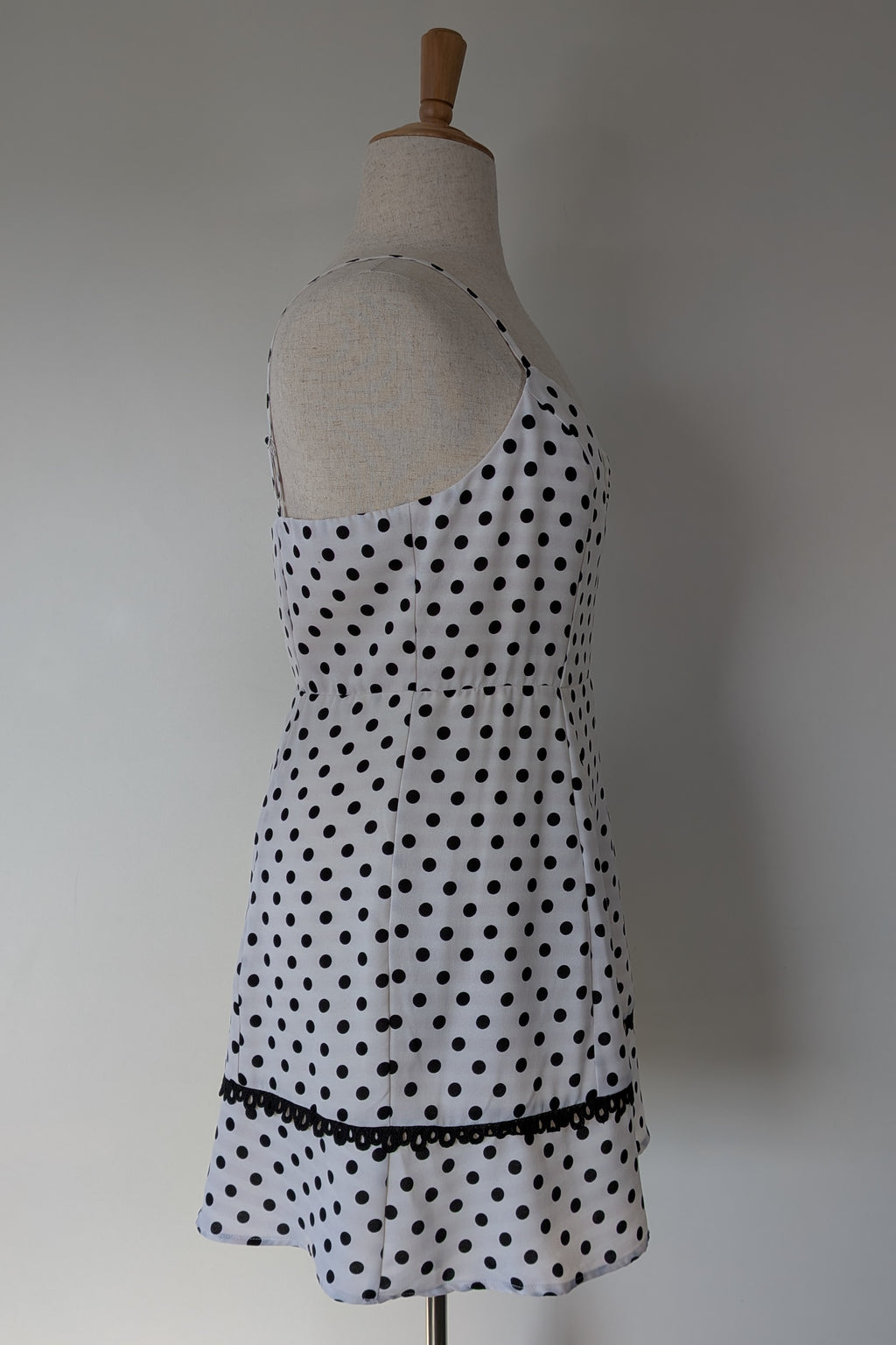 Calli Evie Mini Dress in White Polka Dot Size 18 BNWT RRP $109