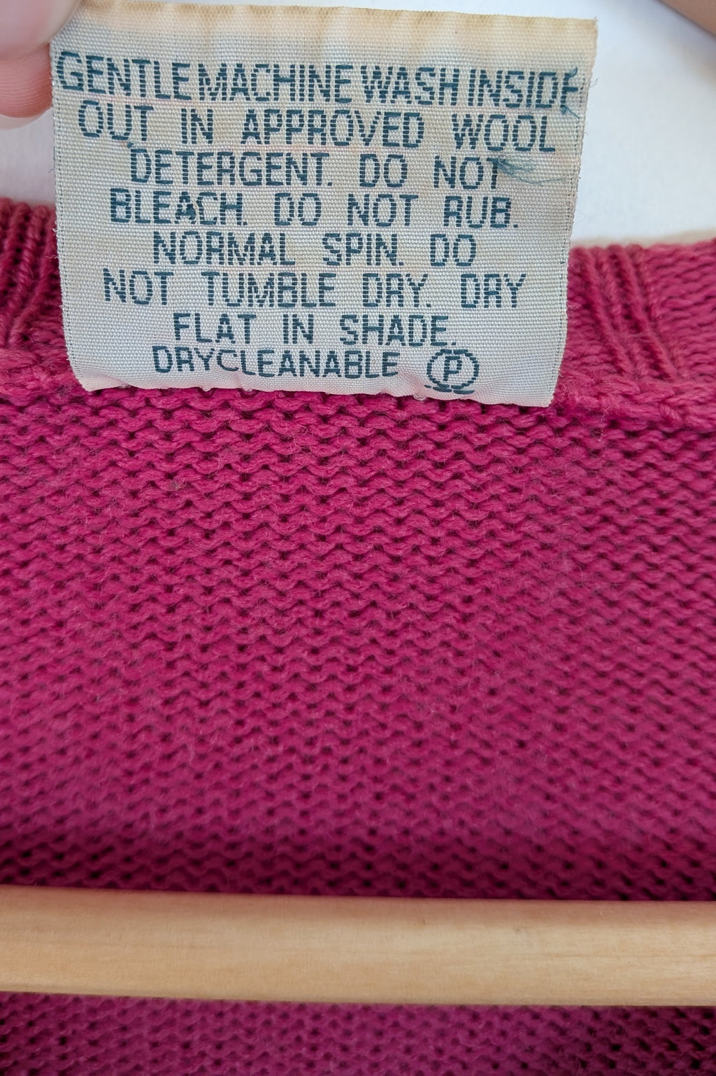 Vintage 80s Casaveen Pink Wool Cardigan Size S (Made in Tasmania)