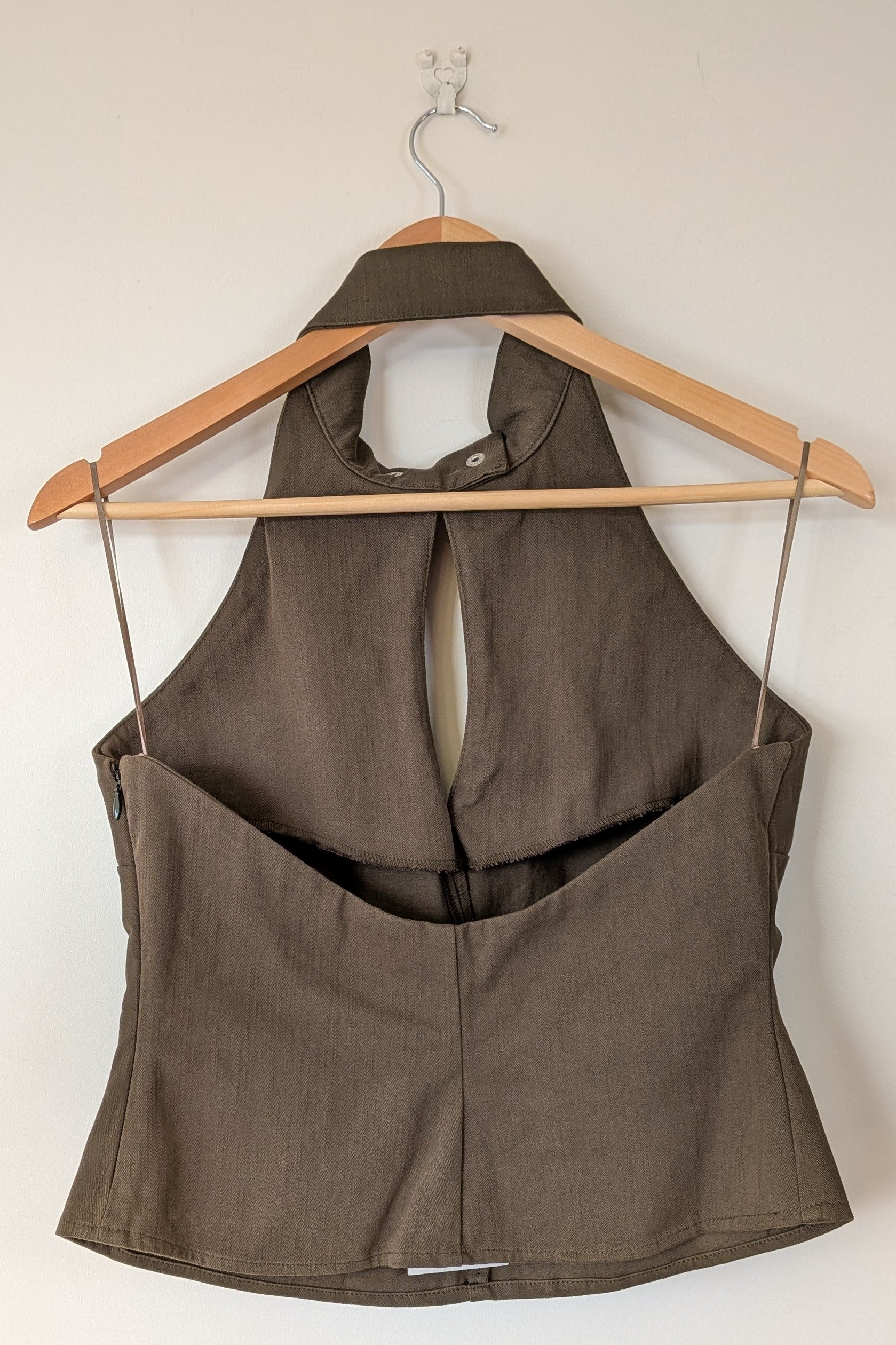 Glassons Mossy Wood Halter Top Size 10 BNWT RRP $39.99