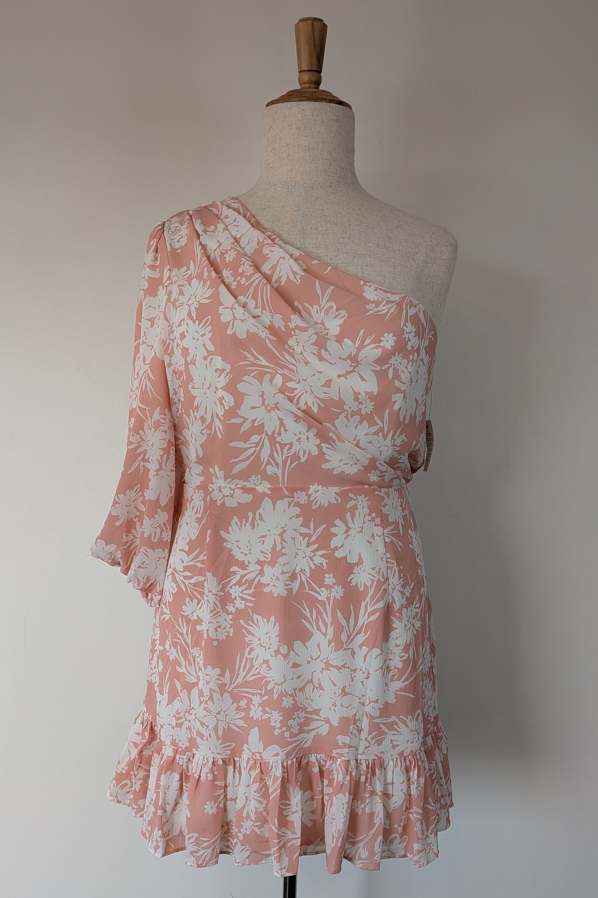 Tussah Ciara Mini Dress in Lucia Floral Size 18 BNWT RRP $139