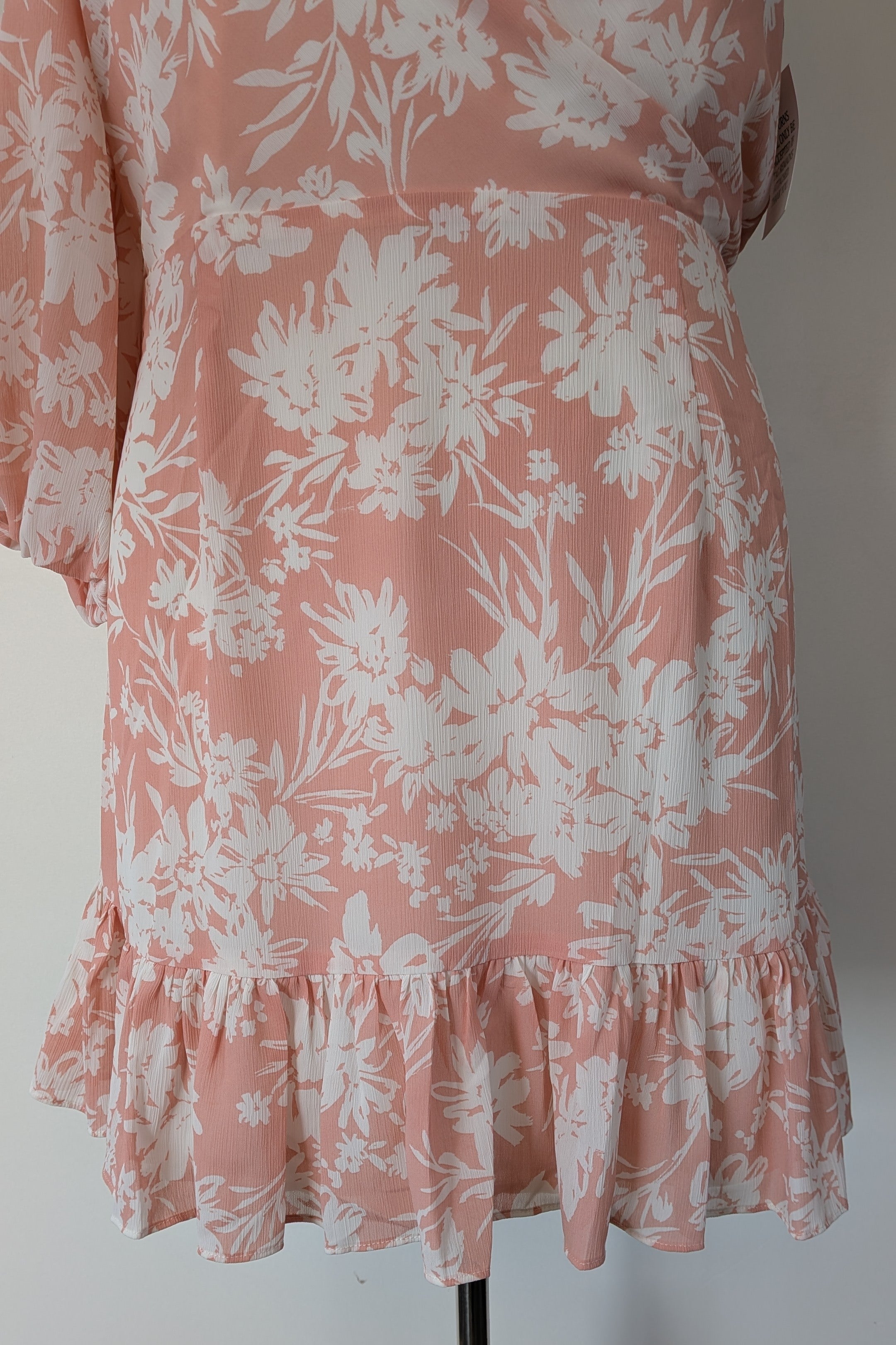 Tussah Ciara Mini Dress in Lucia Floral Size 18 BNWT RRP $139