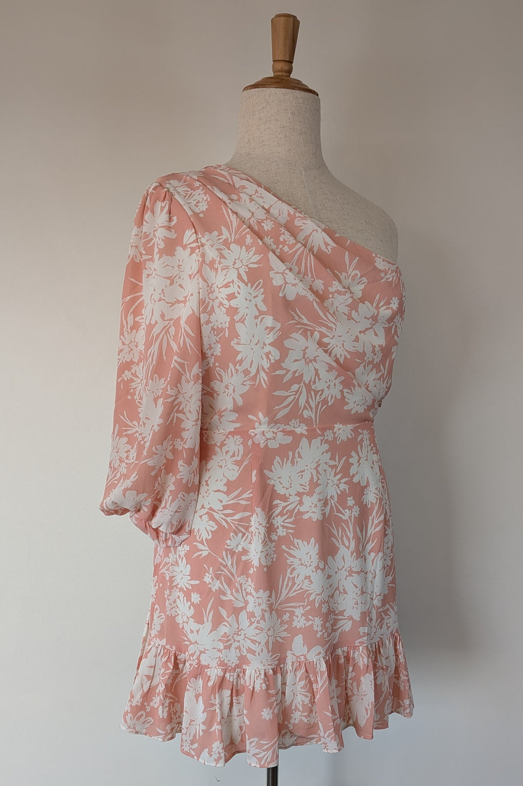 Tussah Ciara Mini Dress in Lucia Floral Size 18 BNWT RRP $139