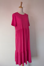 Jövie the Label Sienna Tiered Midi Dress in Fuchsia Pink Size 14 BNWT RRP $99.95