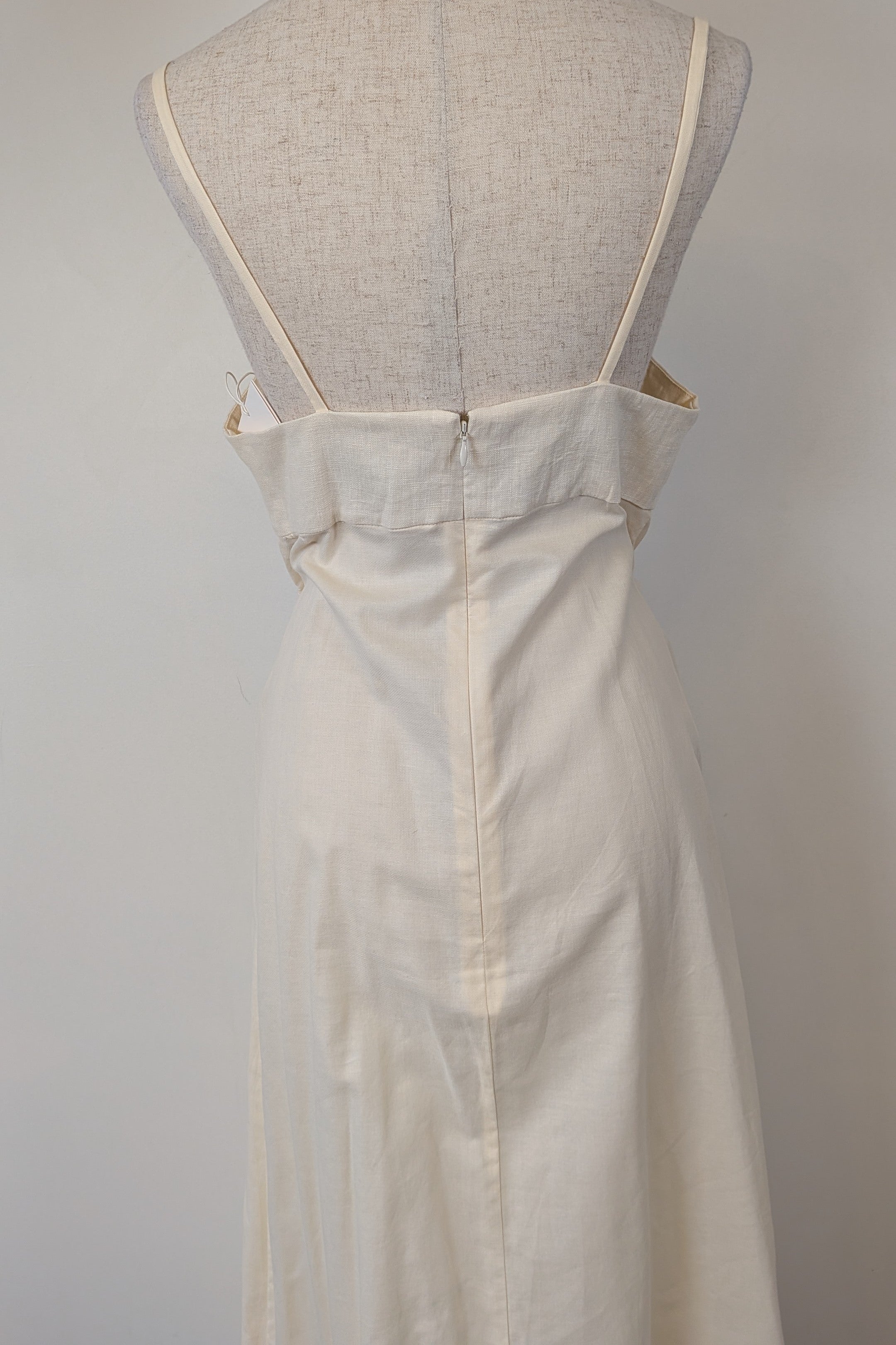 Venroy Scoop Cut Out Maxi Dress in Natural White Size M BNWT RRP $280