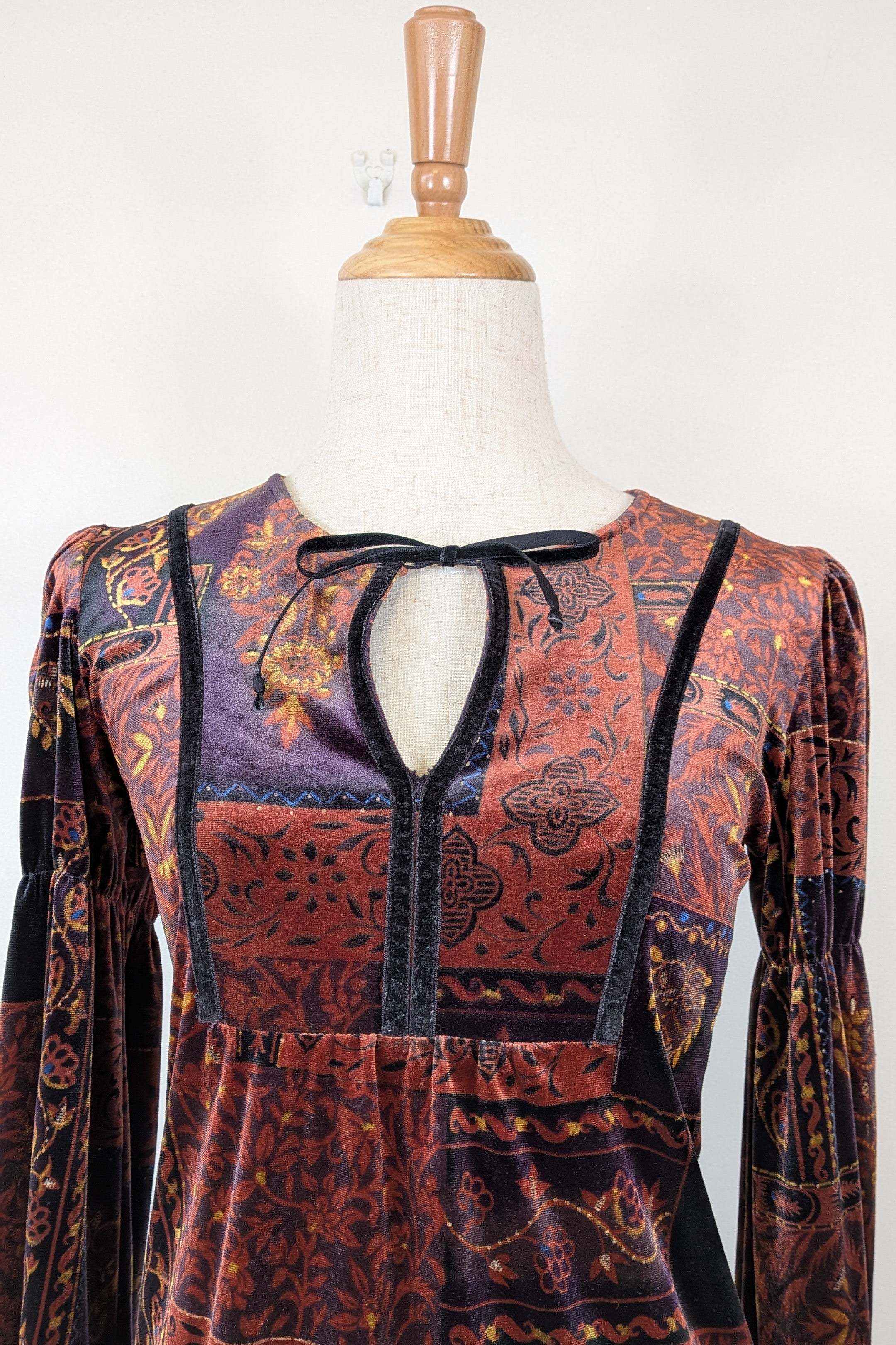 Vintage Y2K Riki Nathan Velvet Patchwork Keyhole Blouse Size S (AU 6–8)