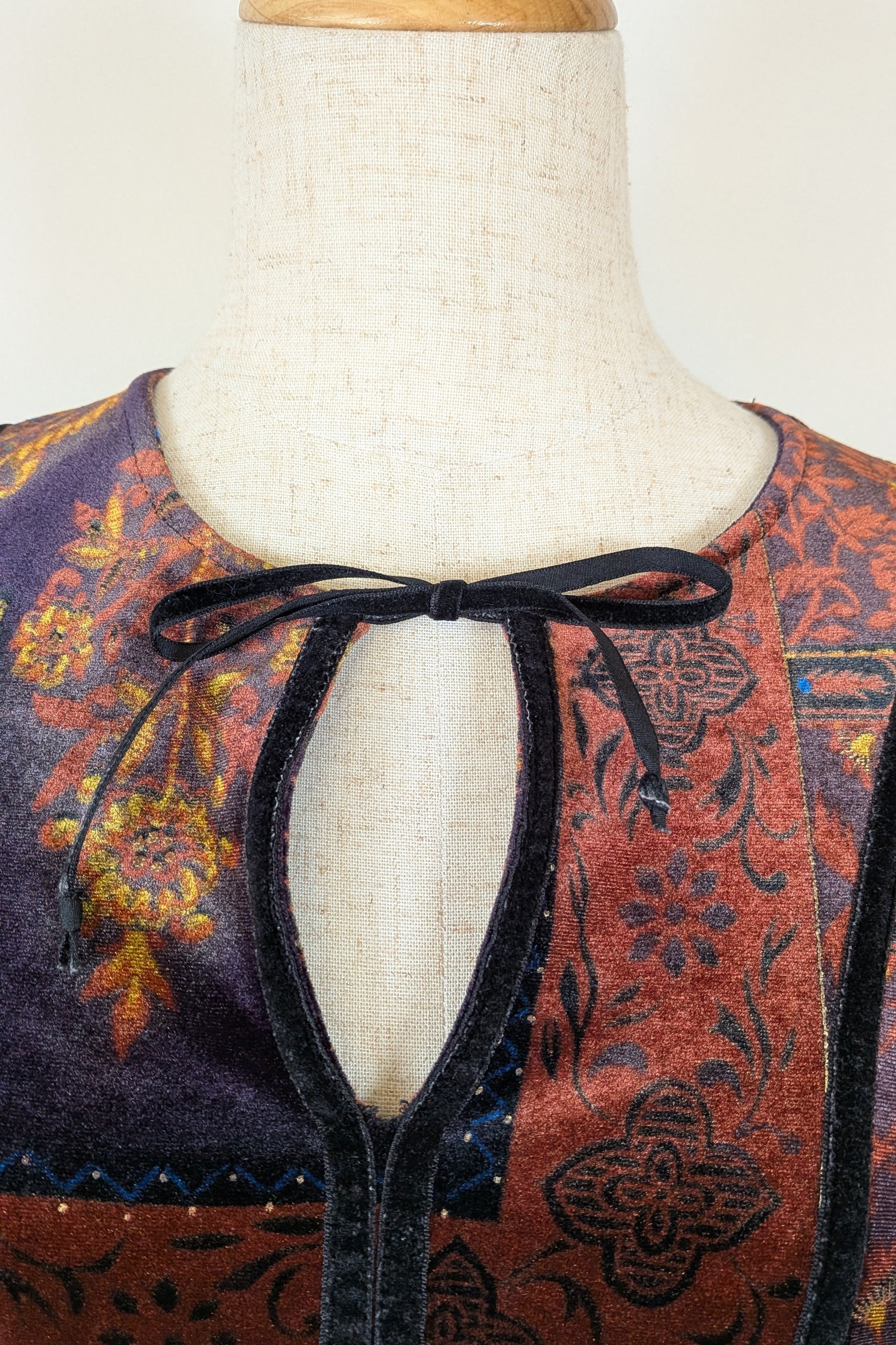 Vintage Y2K Riki Nathan Velvet Patchwork Keyhole Blouse Size S (AU 6–8)