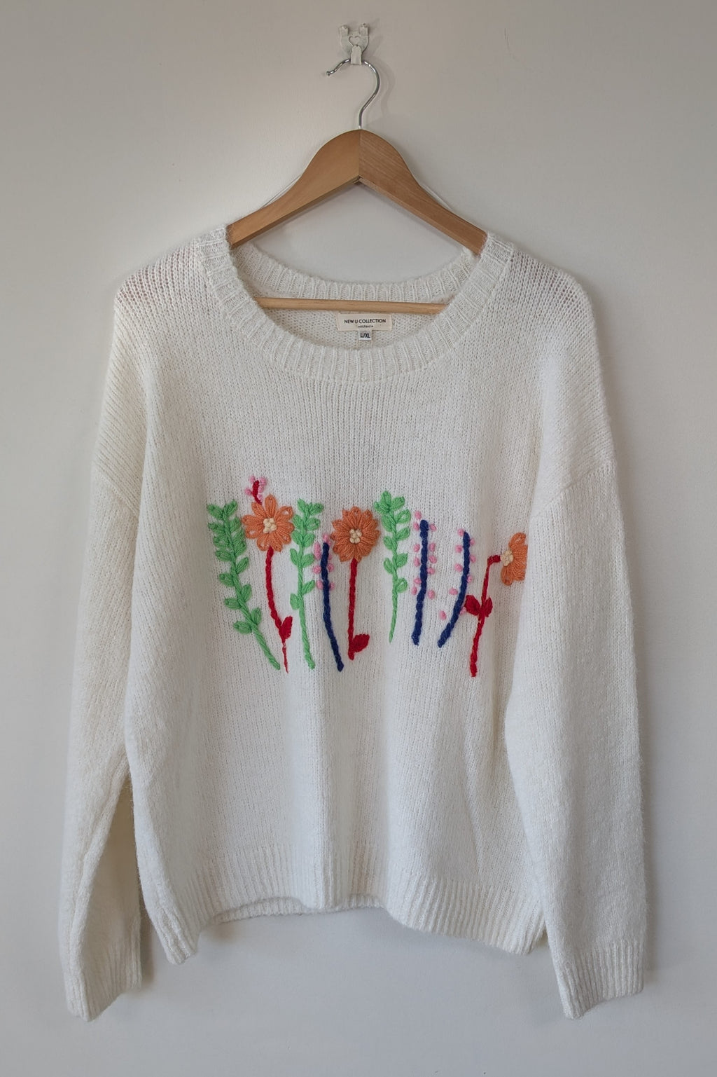 New U Collection Wildflower Embroidered Wool Blend Jumper Size L/XL