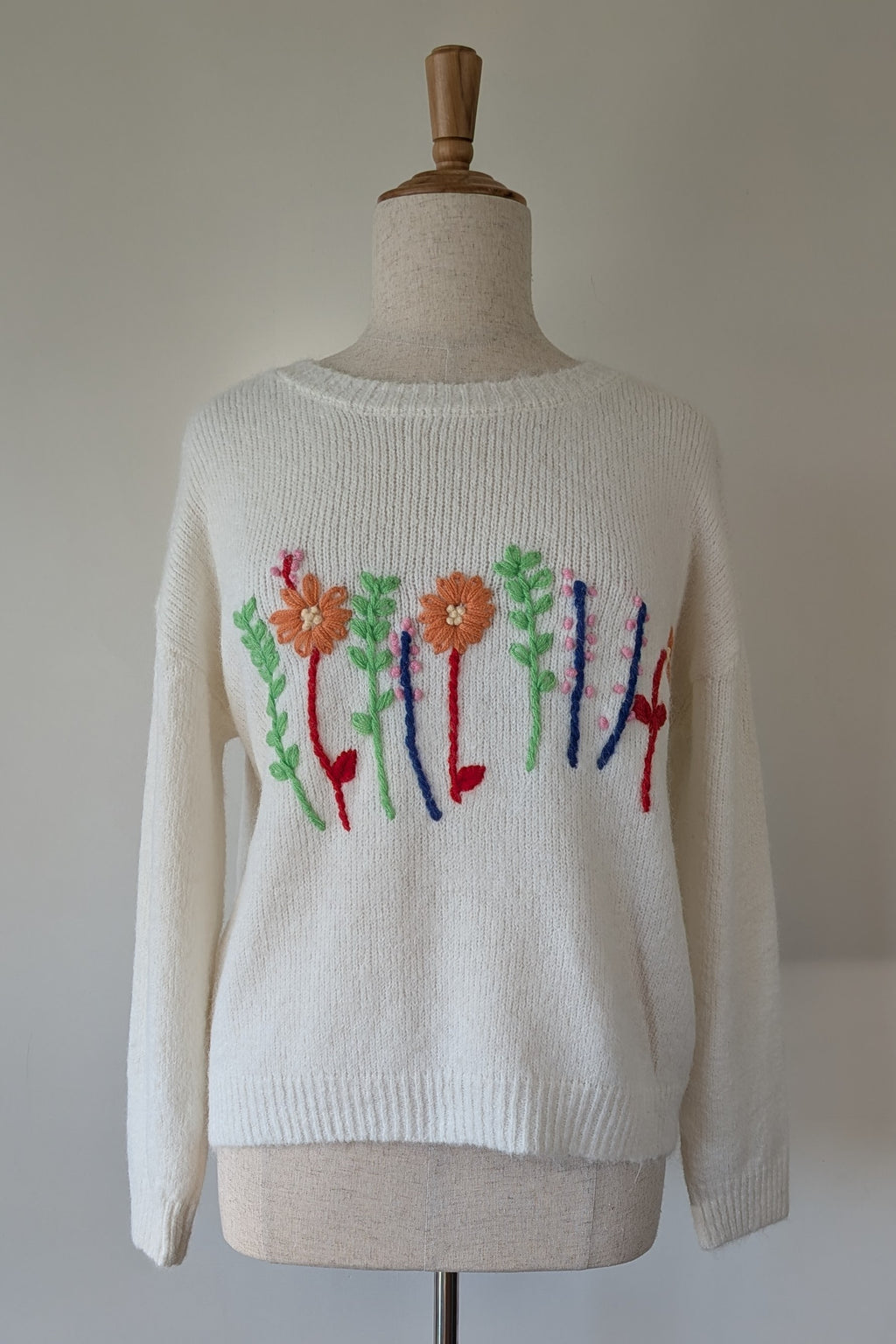 New U Collection Wildflower Embroidered Wool Blend Jumper Size L/XL