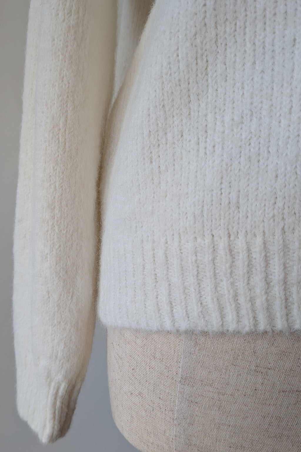 New U Collection Wildflower Embroidered Wool Blend Jumper Size L/XL
