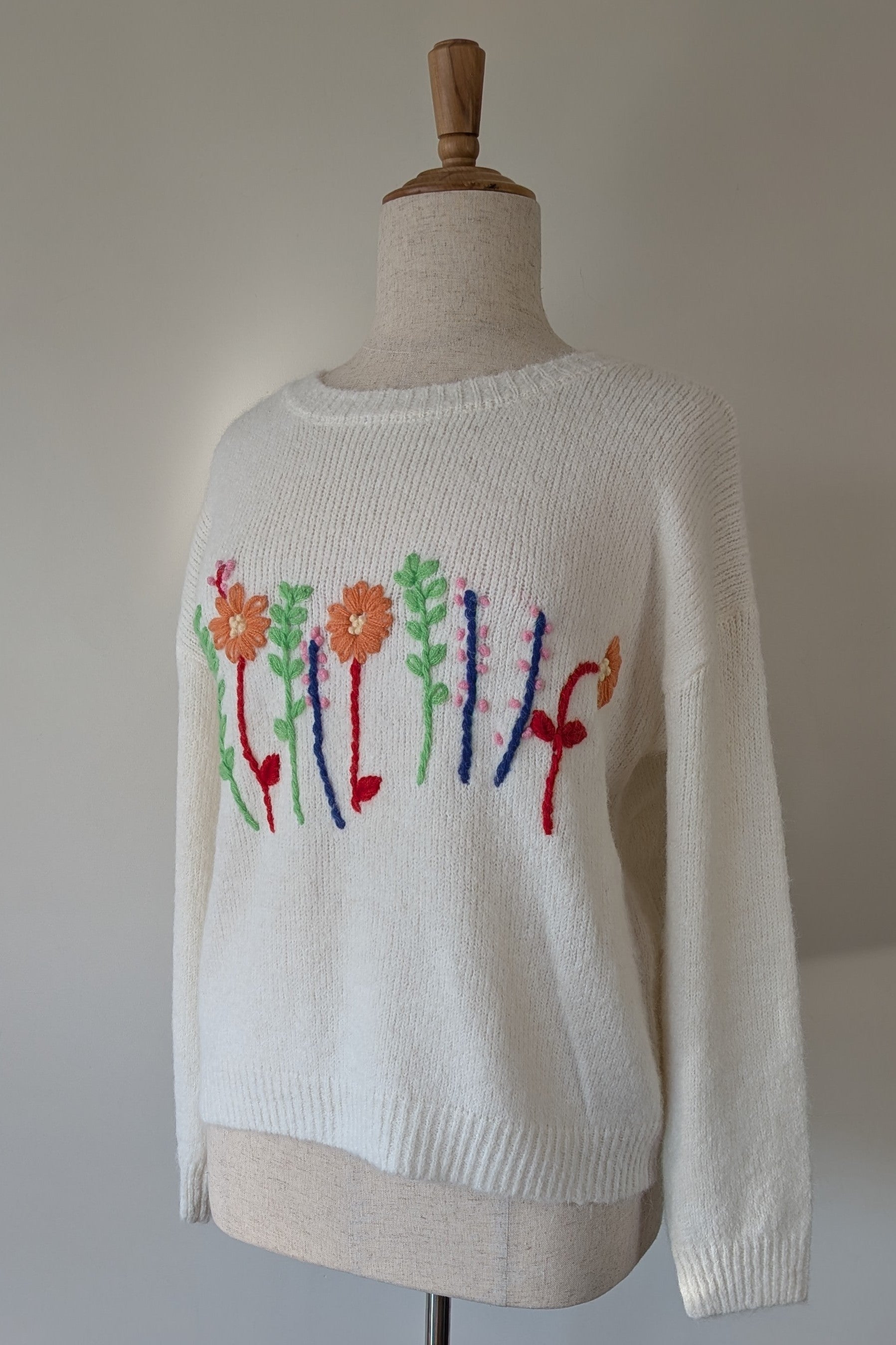 New U Collection Wildflower Embroidered Wool Blend Jumper Size L/XL