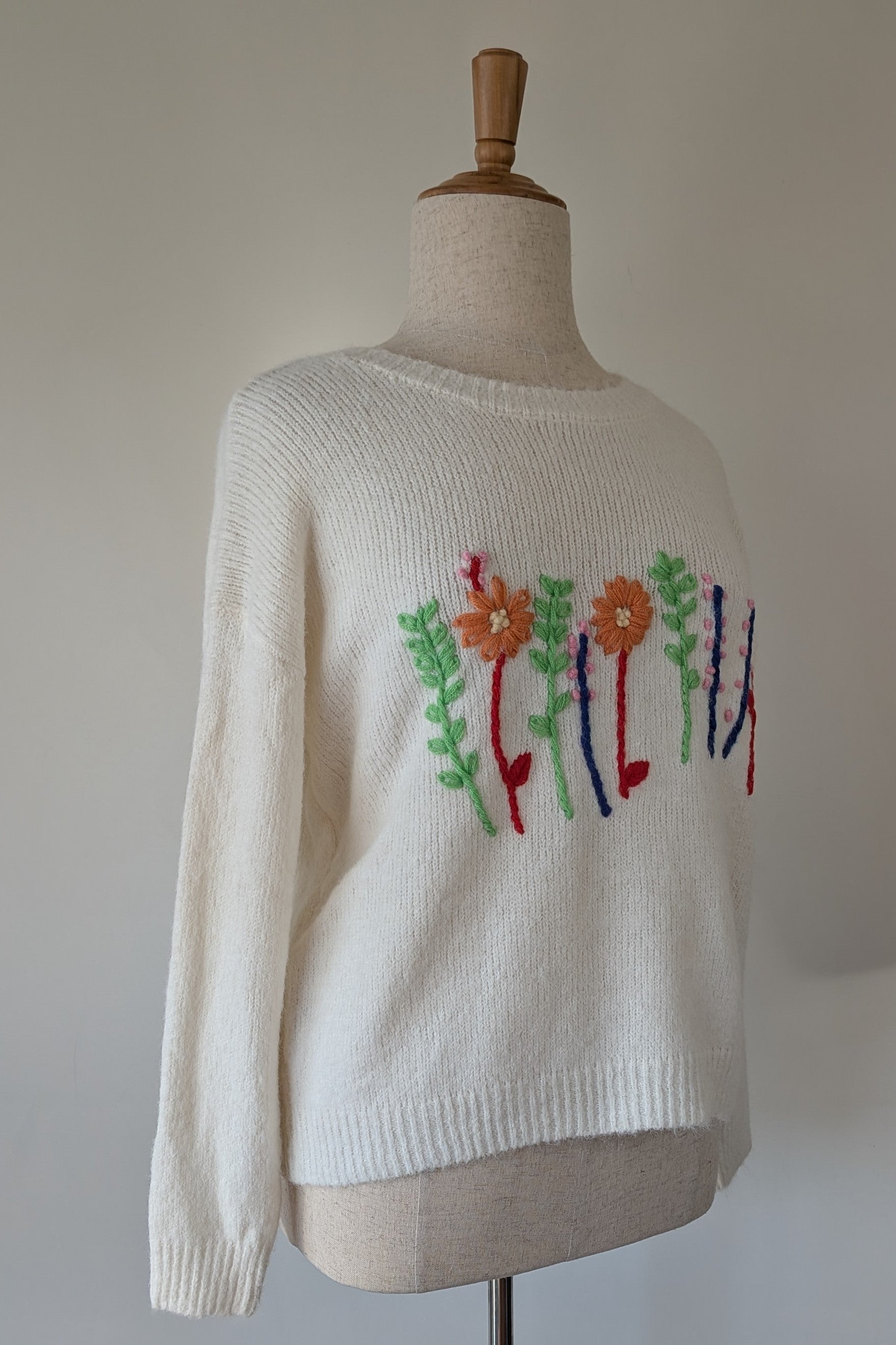 New U Collection Wildflower Embroidered Wool Blend Jumper Size L/XL