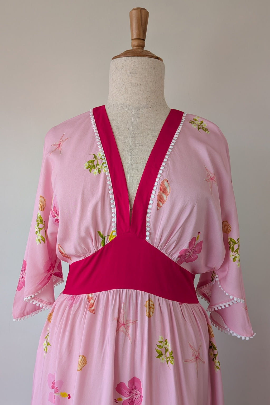 New U Collection Tropical Floral Maxi Dress Size 16 BNWT RRP $89.95
