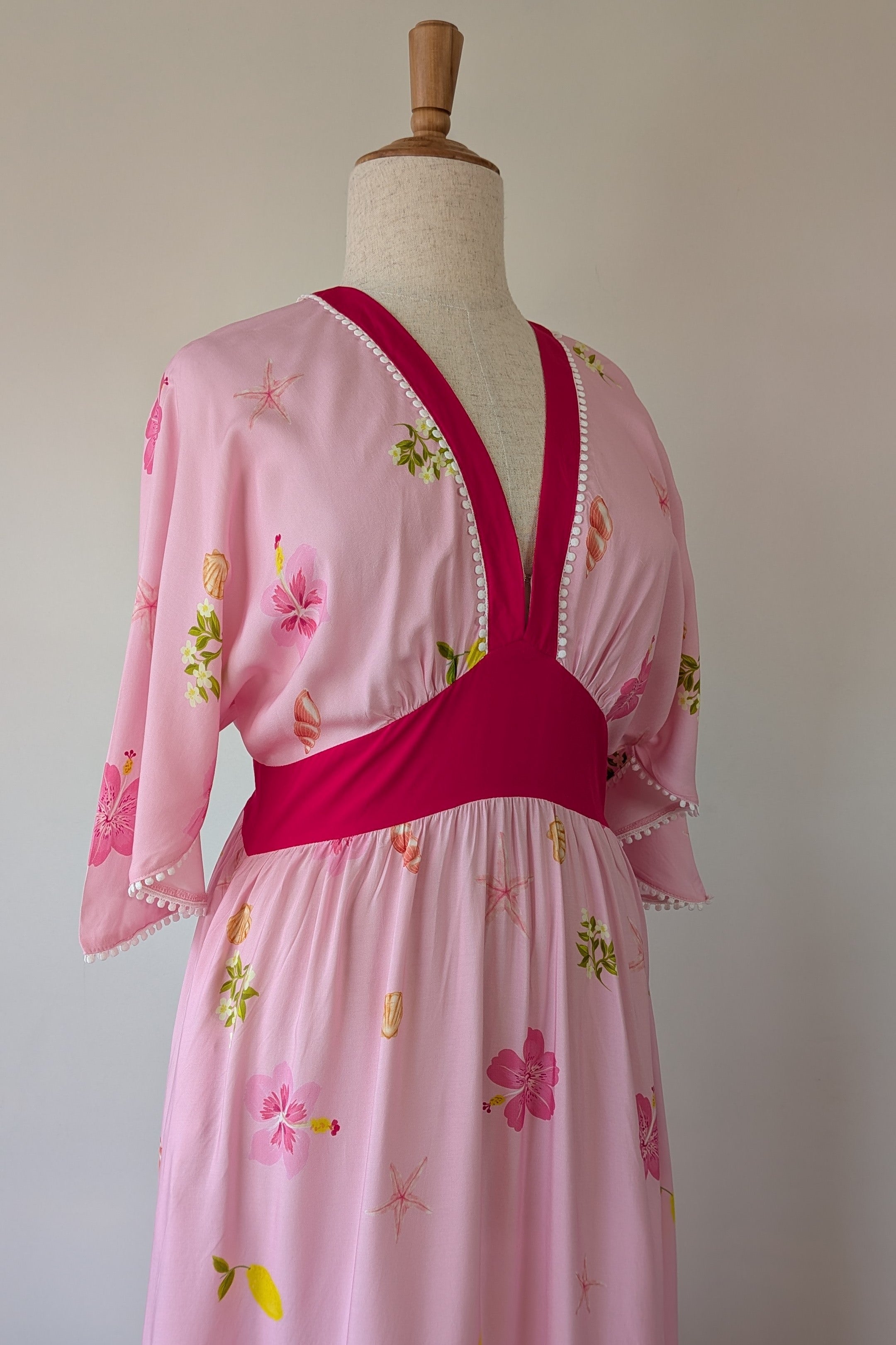New U Collection Tropical Floral Maxi Dress Size 16 BNWT RRP $89.95