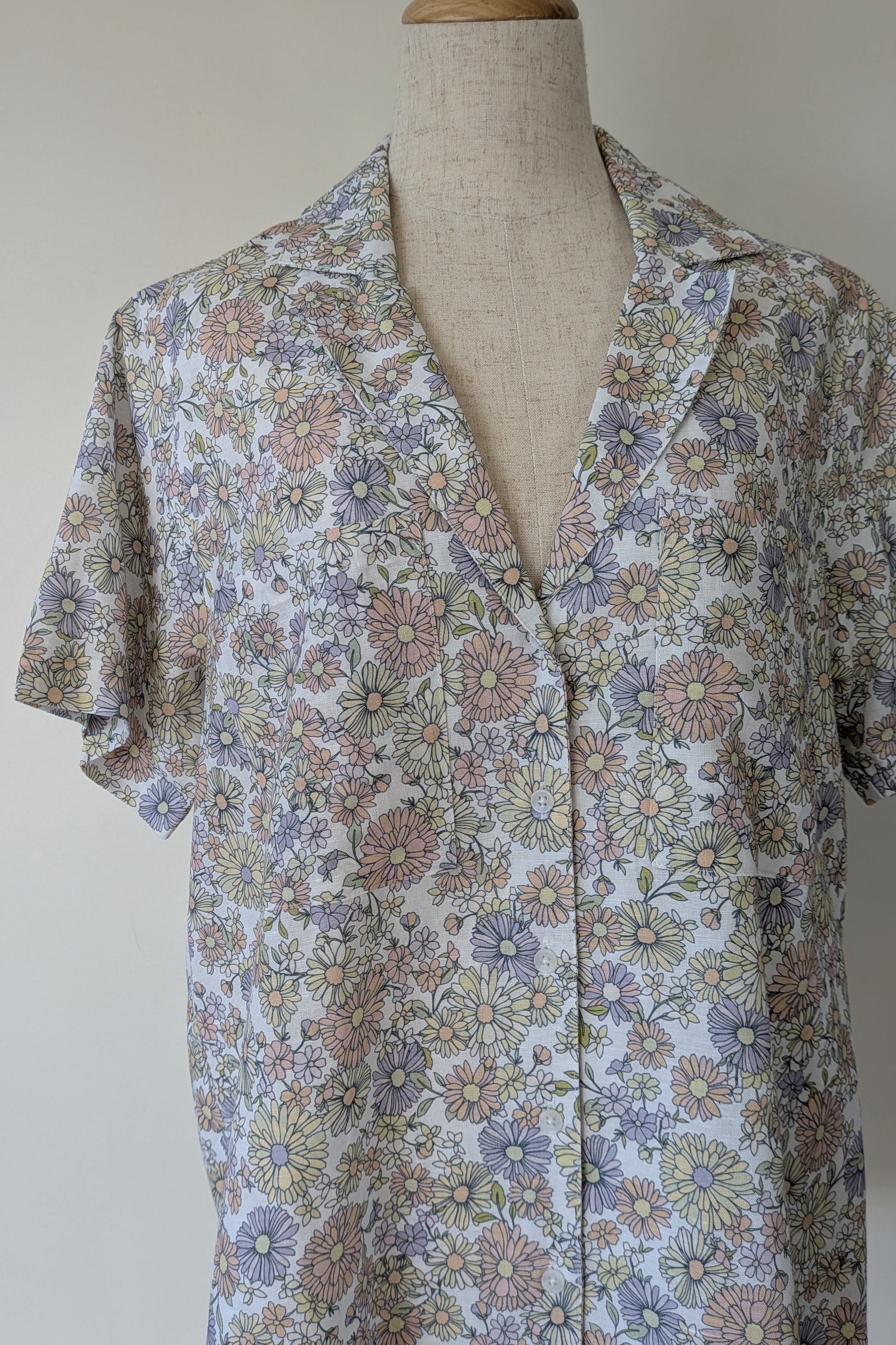 Cools Club Flower Power Safari Shirt Size 10 BNWT RRP $99