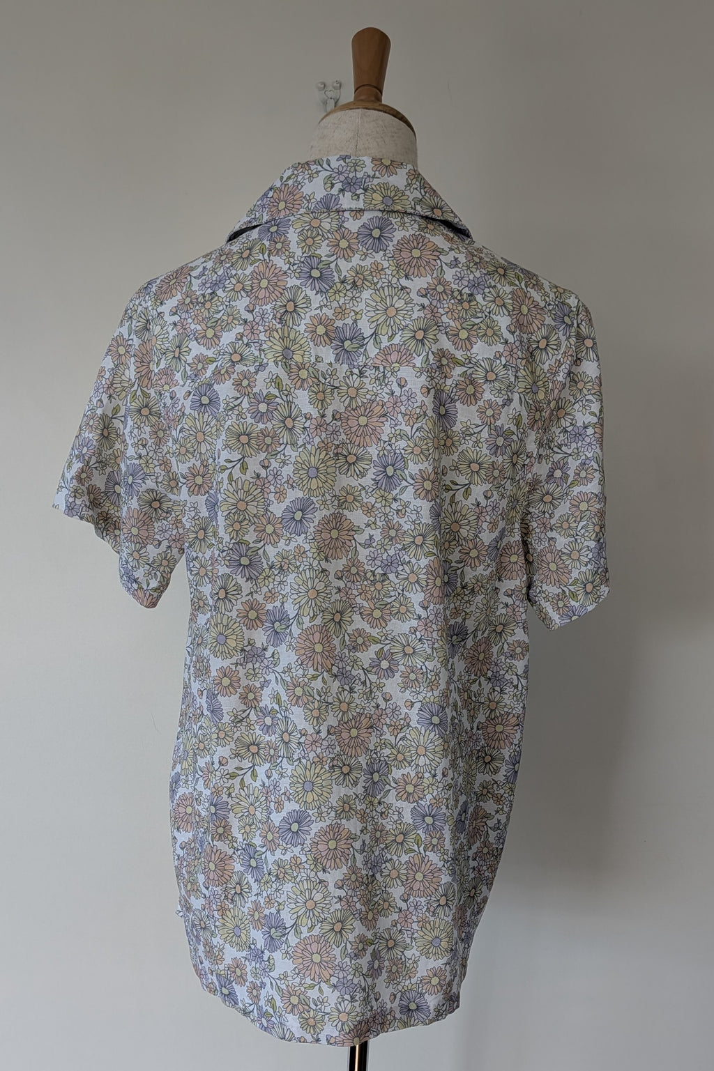 Cools Club Flower Power Safari Shirt Size 10 BNWT RRP $99