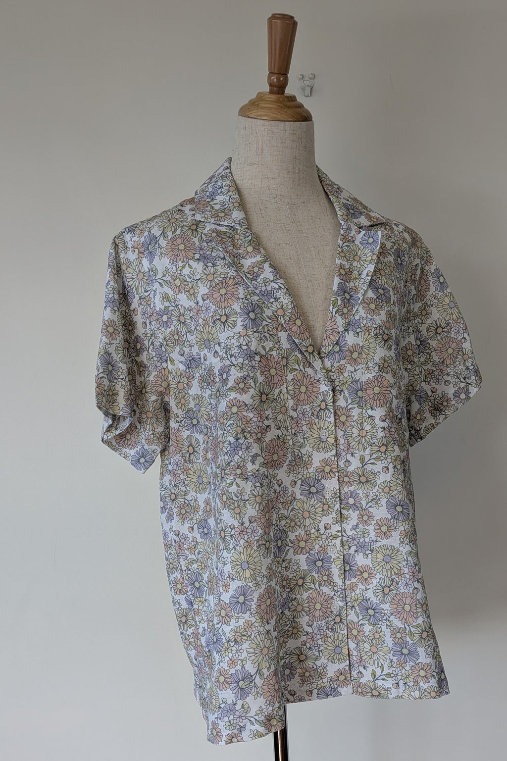 Cools Club Flower Power Safari Shirt Size 10 BNWT RRP $99
