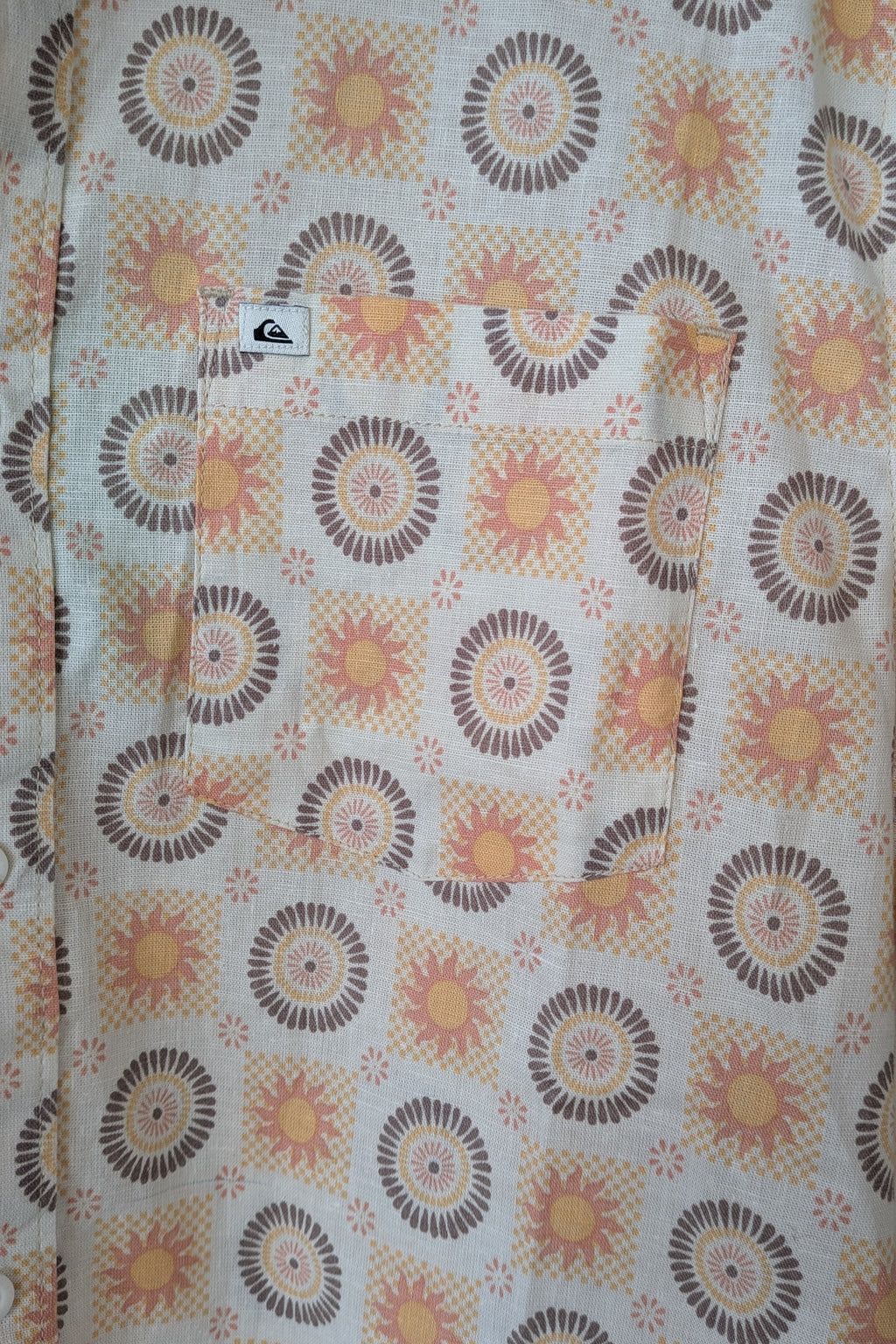 Quiksilver Mandala Short Sleeve Shirt Size S BNWT RRP $89.99