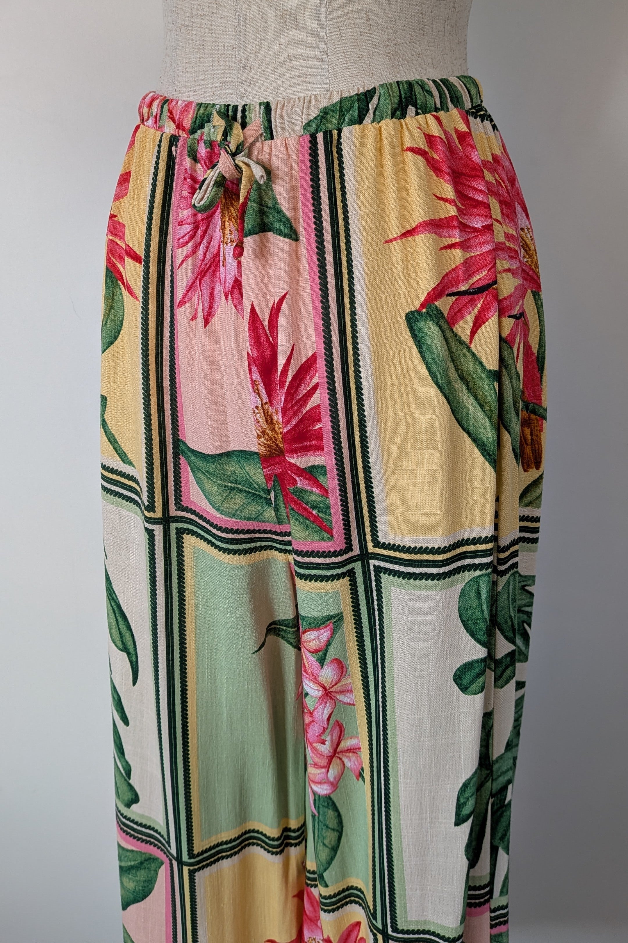 White Closet Paradise Pant Size 8 BNWT RRP $79.95