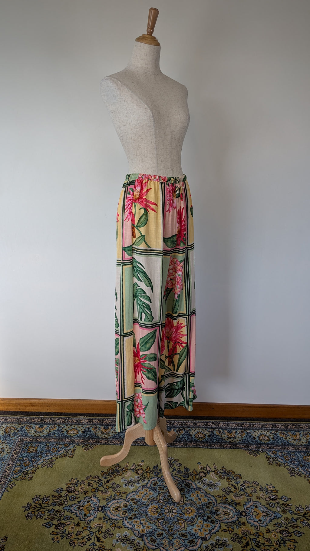 White Closet Paradise Pant Size 8 BNWT RRP $79.95