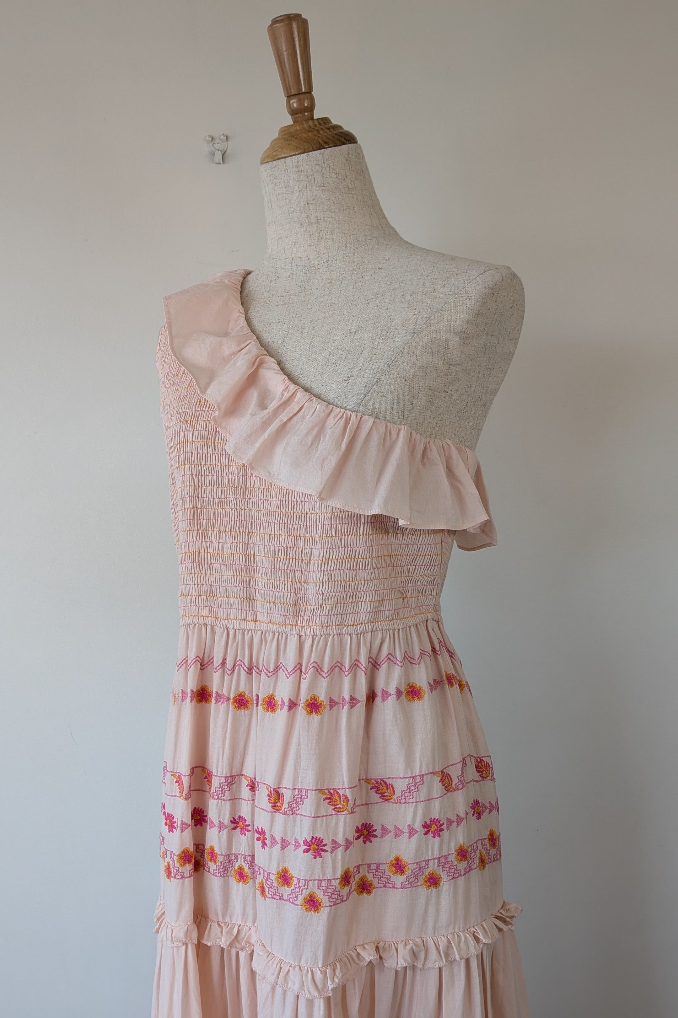 Y.A.S Yasfinna Embroidered One Shoulder Ankle Maxi Dress in Pearl Blush Size 12 BNWT RRP $199.95