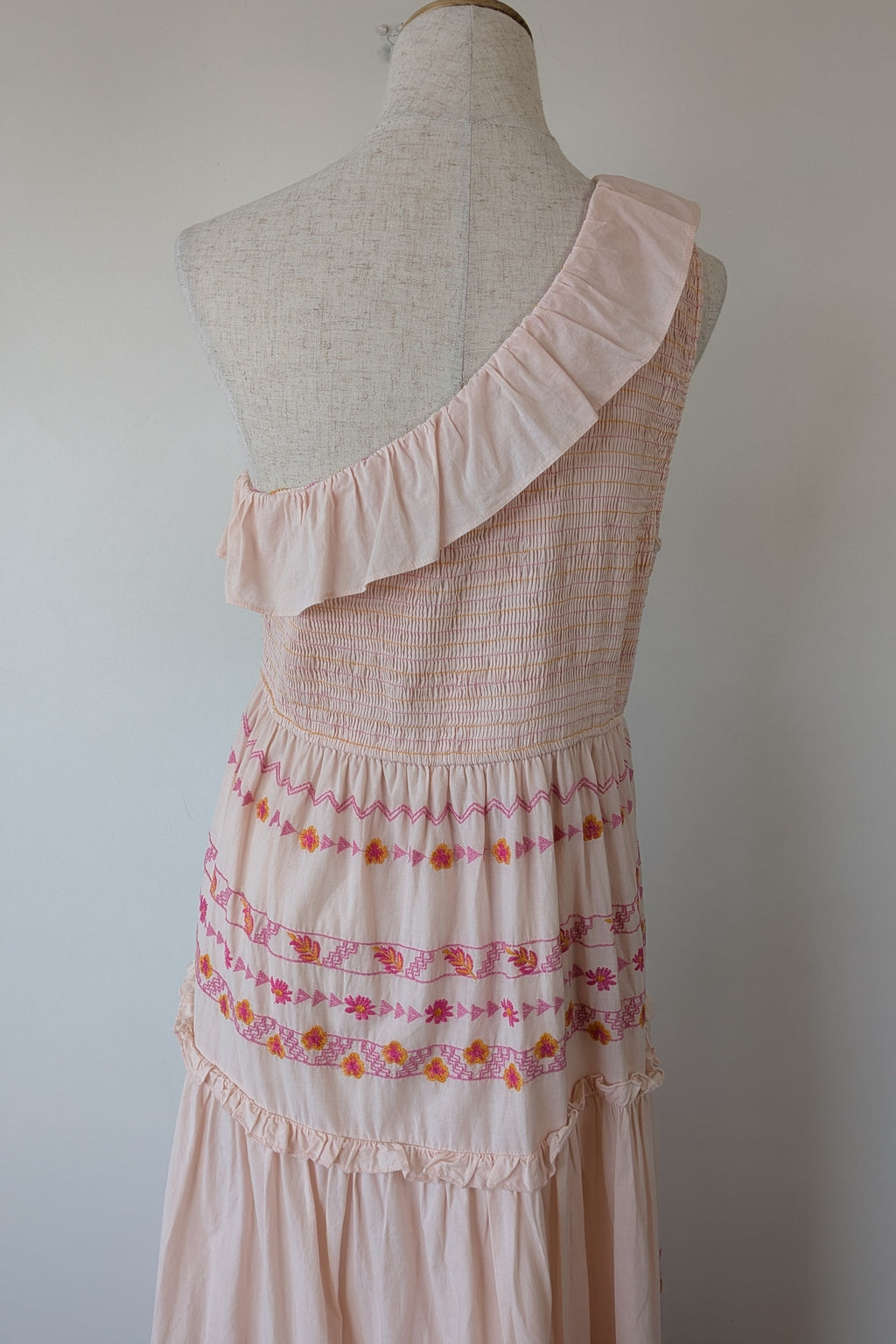 Y.A.S Yasfinna Embroidered One Shoulder Ankle Maxi Dress in Pearl Blush Size 12 BNWT RRP $199.95