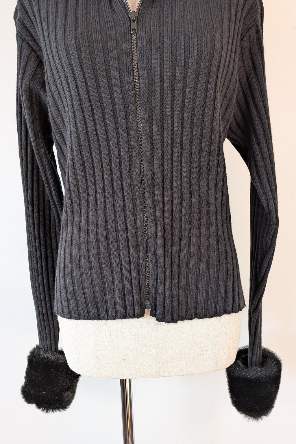 Vintage Y2K RAAM Black Zip Faux Fur Trim Cardigan Size L