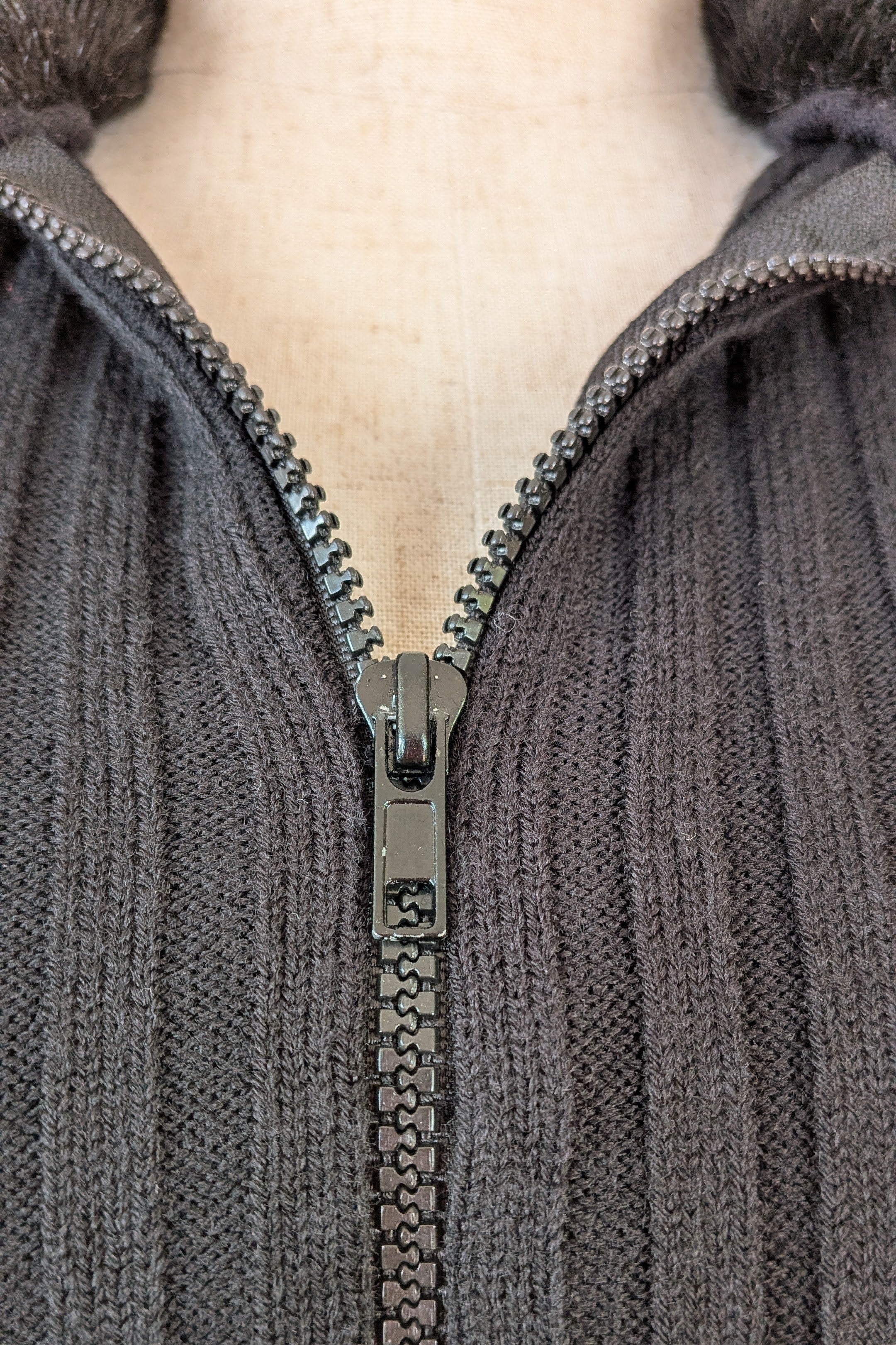 Vintage Y2K RAAM Black Zip Faux Fur Trim Cardigan Size L