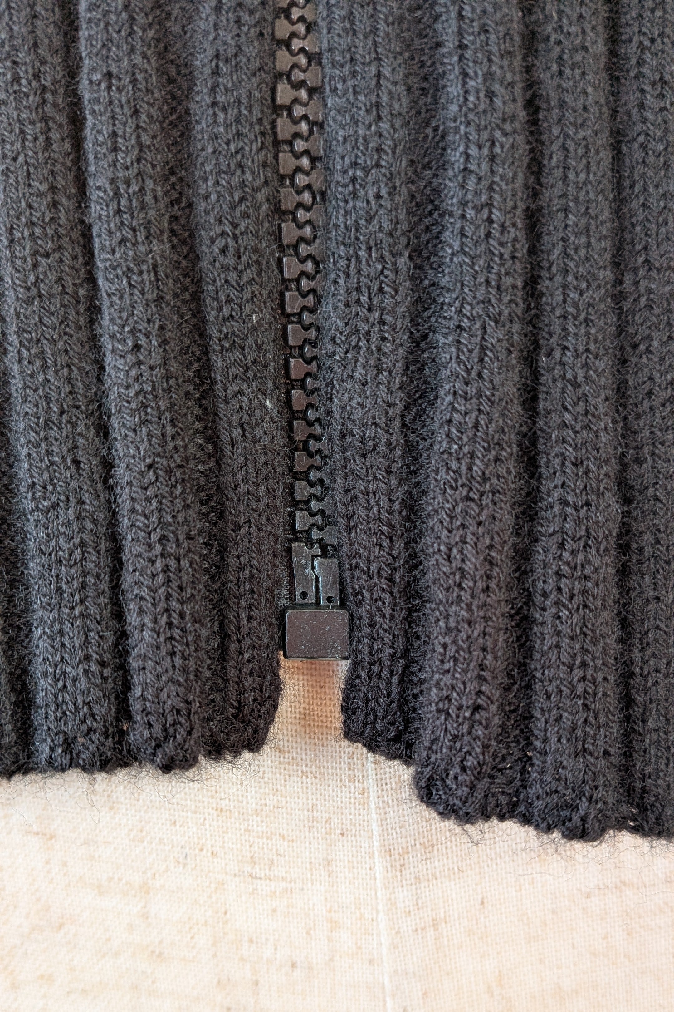 Vintage Y2K RAAM Black Zip Faux Fur Trim Cardigan Size L