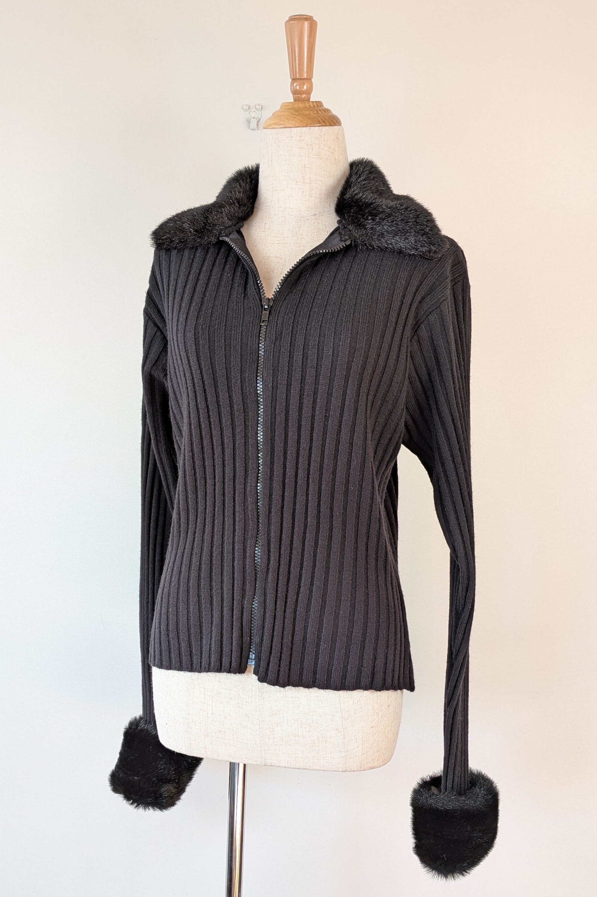 Vintage Y2K RAAM Black Zip Faux Fur Trim Cardigan Size L