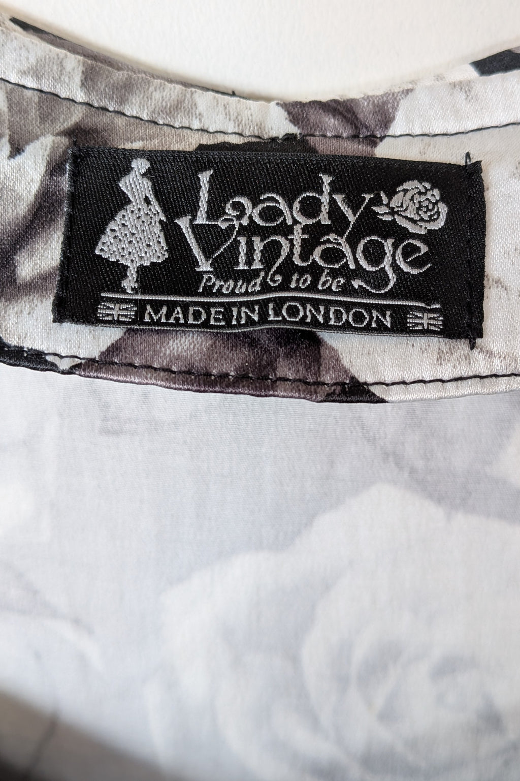 Lady Vintage London 1950s Monochrome Rose Pencil Wiggle Dress Size 18