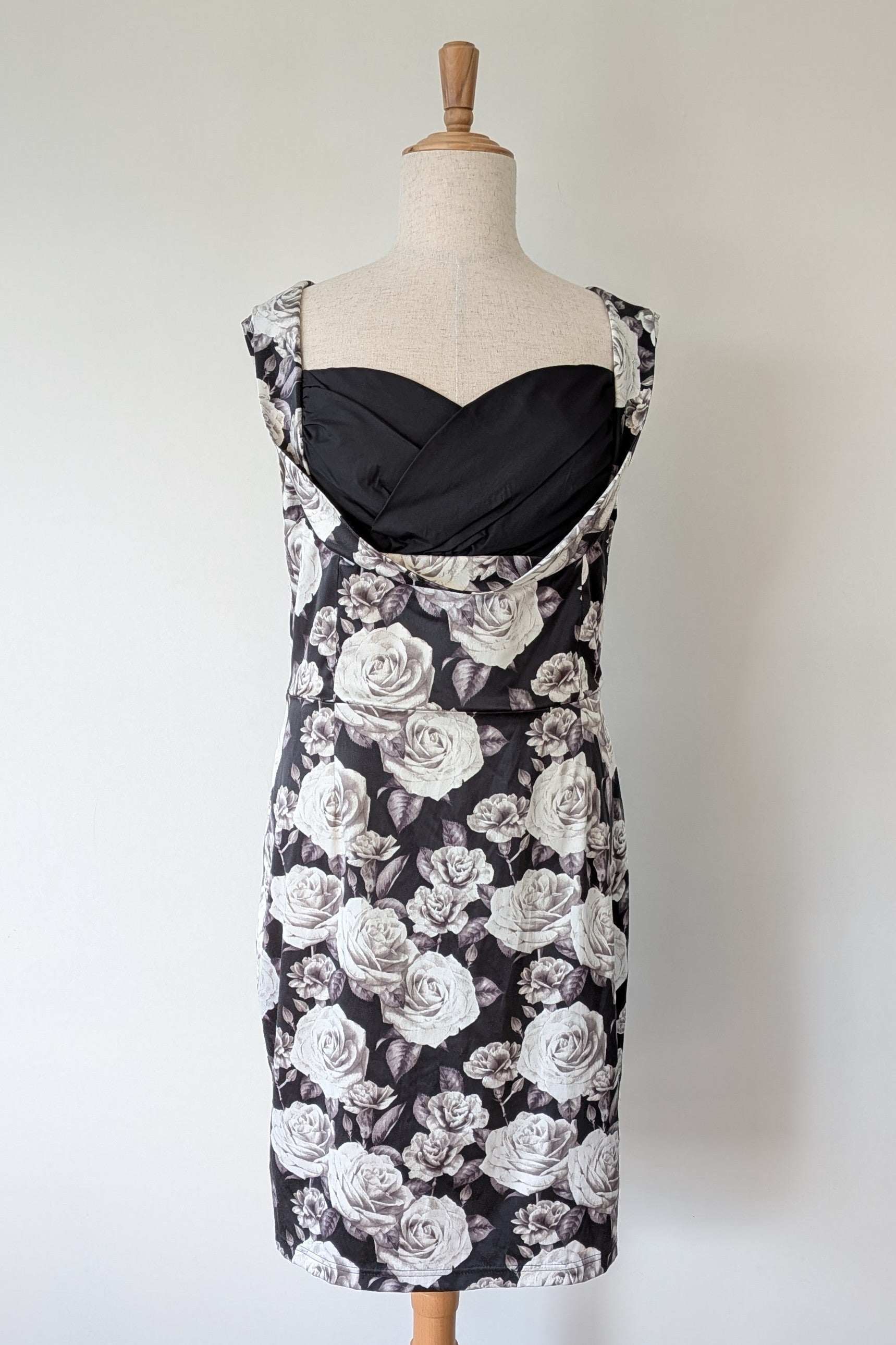 Lady Vintage London 1950s Monochrome Rose Pencil Wiggle Dress Size 18