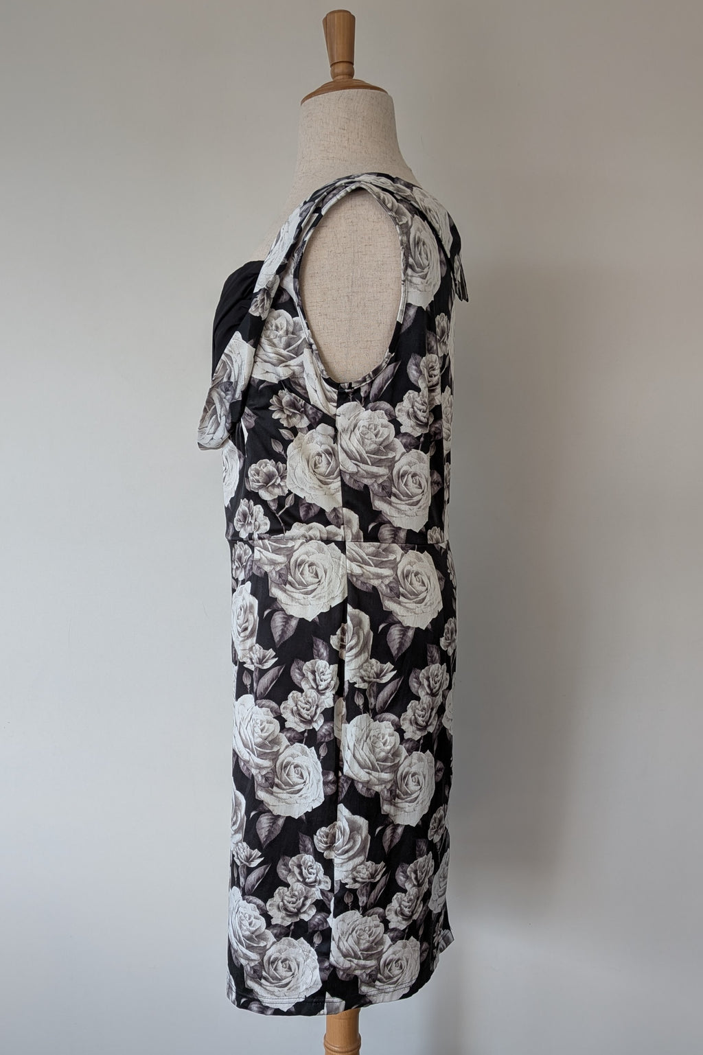 Lady Vintage London 1950s Monochrome Rose Pencil Wiggle Dress Size 18