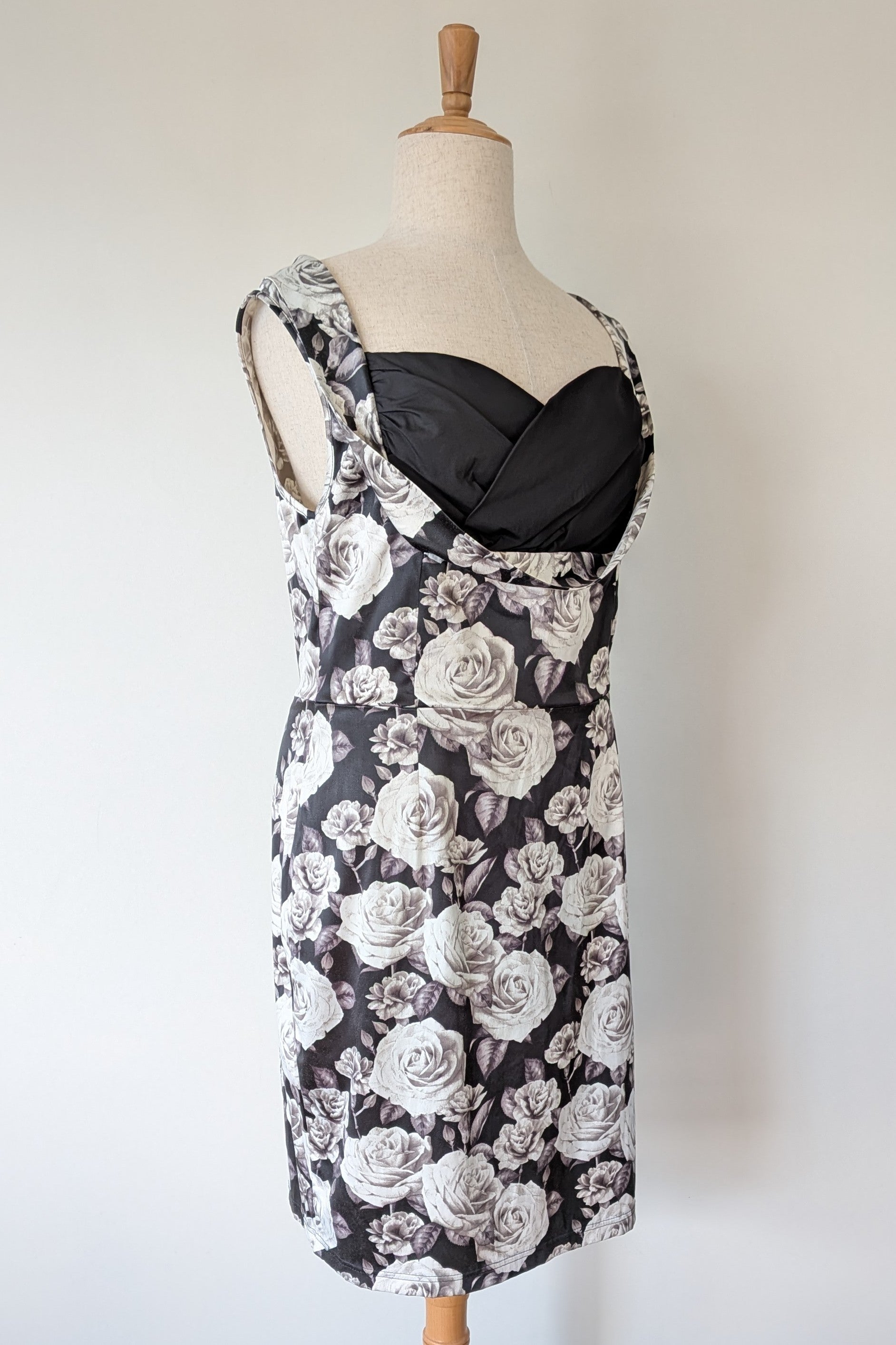 Lady Vintage London 1950s Monochrome Rose Pencil Wiggle Dress Size 18