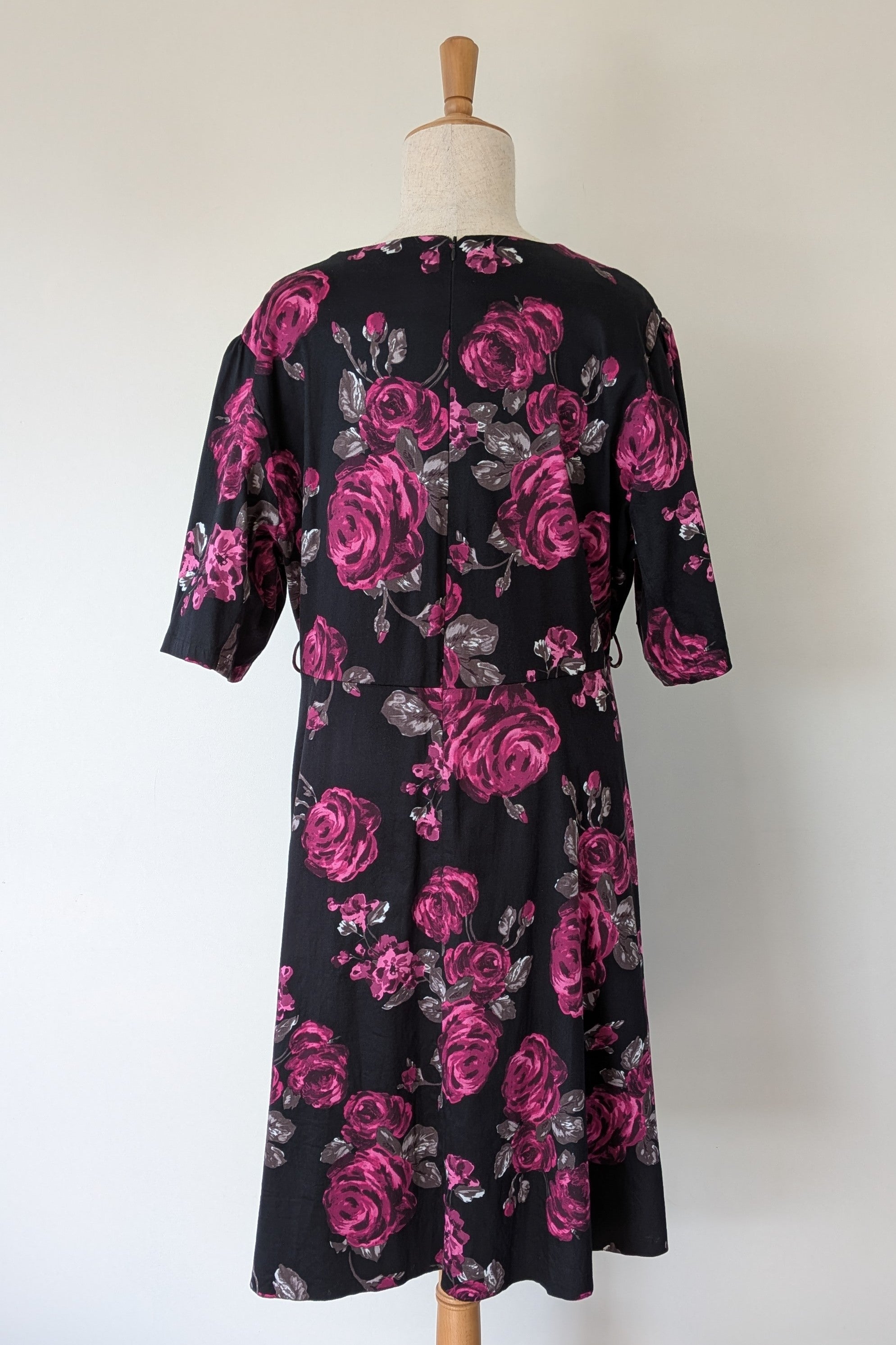 Lady Voluptuous Deep Purple Rose Retro Swing Dress Size 30