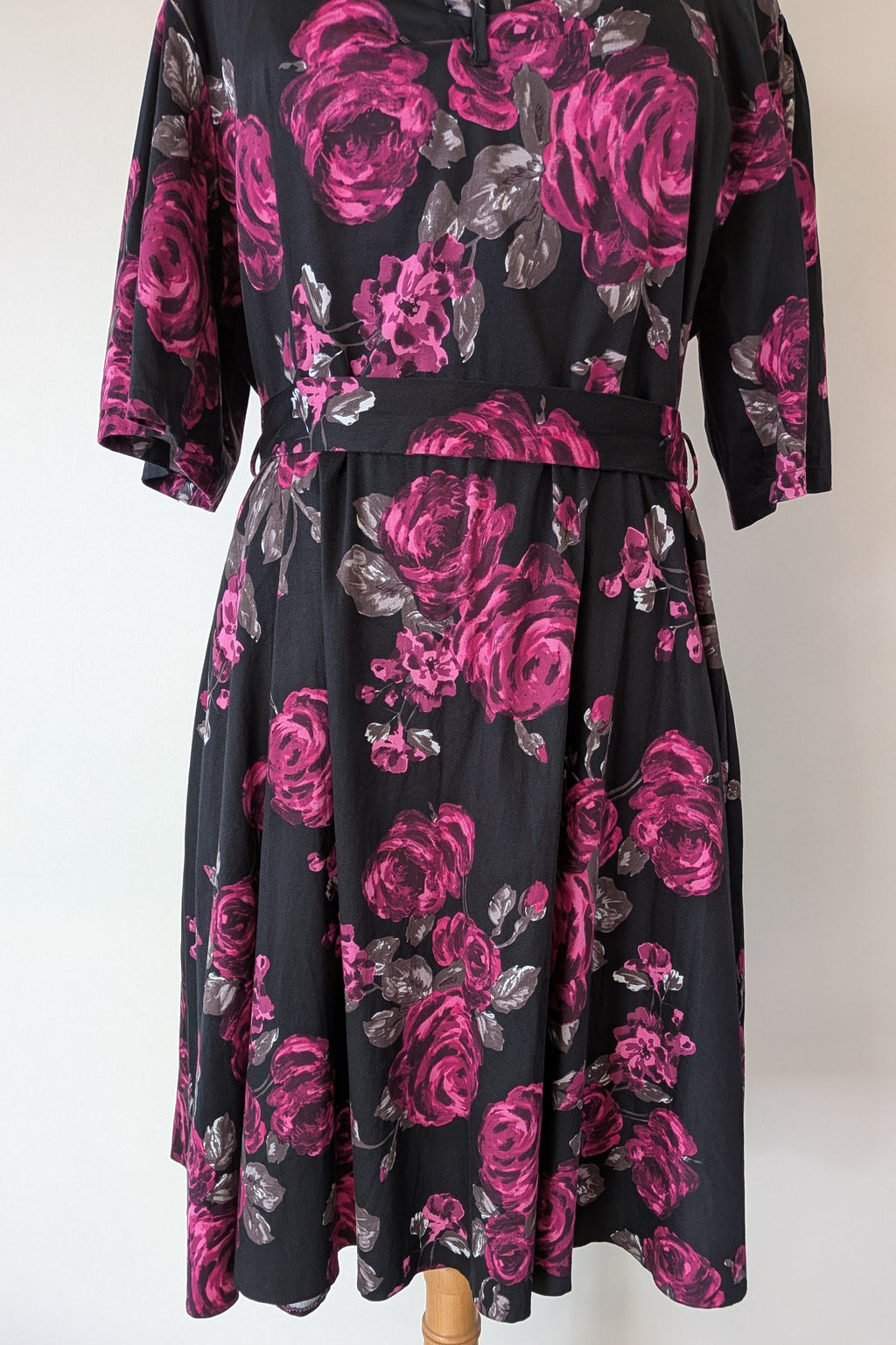 Lady Voluptuous Deep Purple Rose Retro Swing Dress Size 30