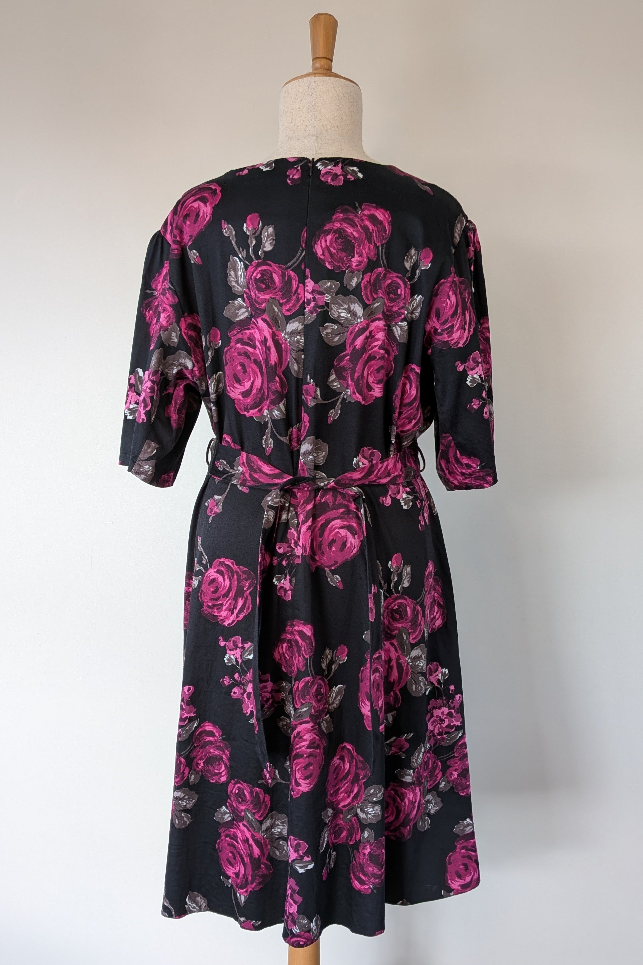 Lady Voluptuous Deep Purple Rose Retro Swing Dress Size 30