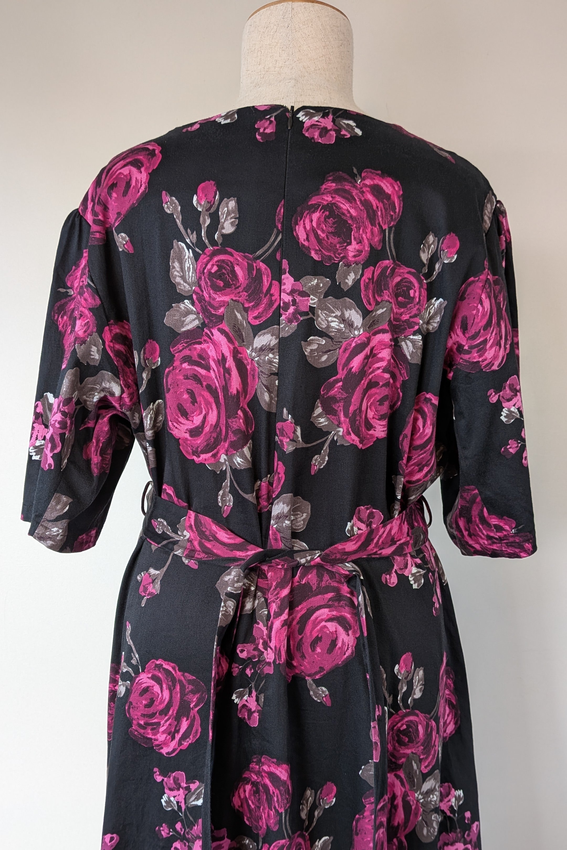 Lady Voluptuous Deep Purple Rose Retro Swing Dress Size 30