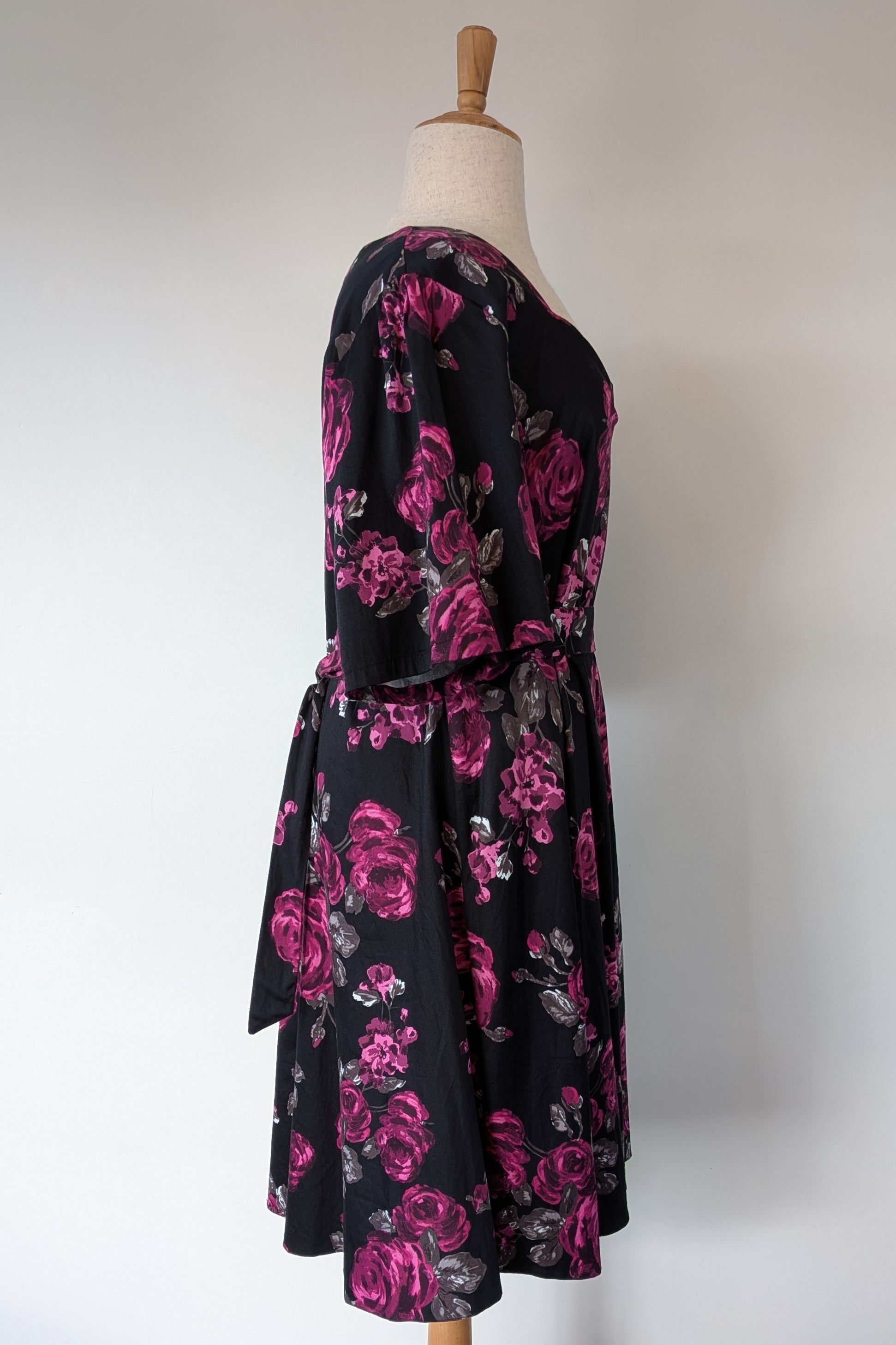 Lady Voluptuous Deep Purple Rose Retro Swing Dress Size 30
