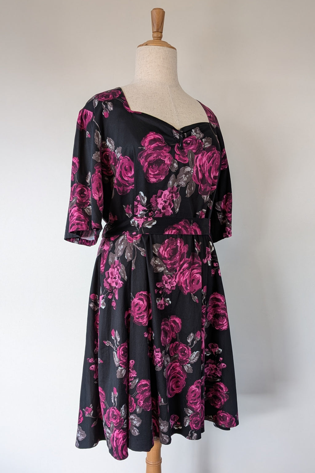 Lady Voluptuous Deep Purple Rose Retro Swing Dress Size 30
