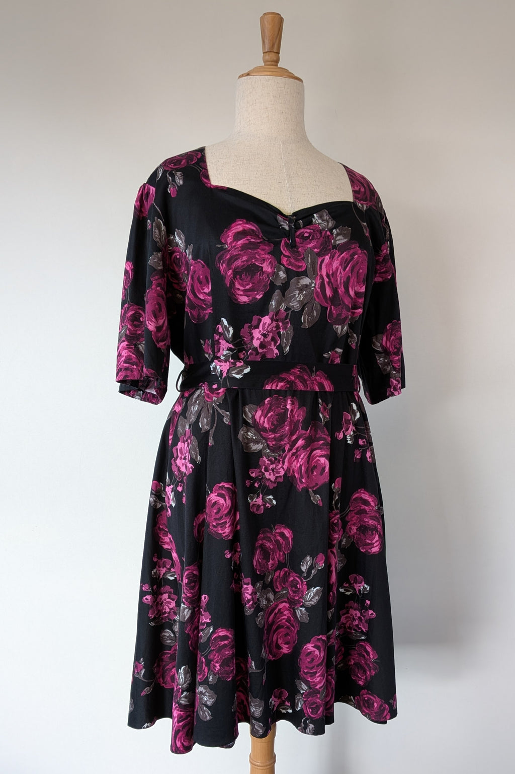 Lady Voluptuous Deep Purple Rose Retro Swing Dress Size 30